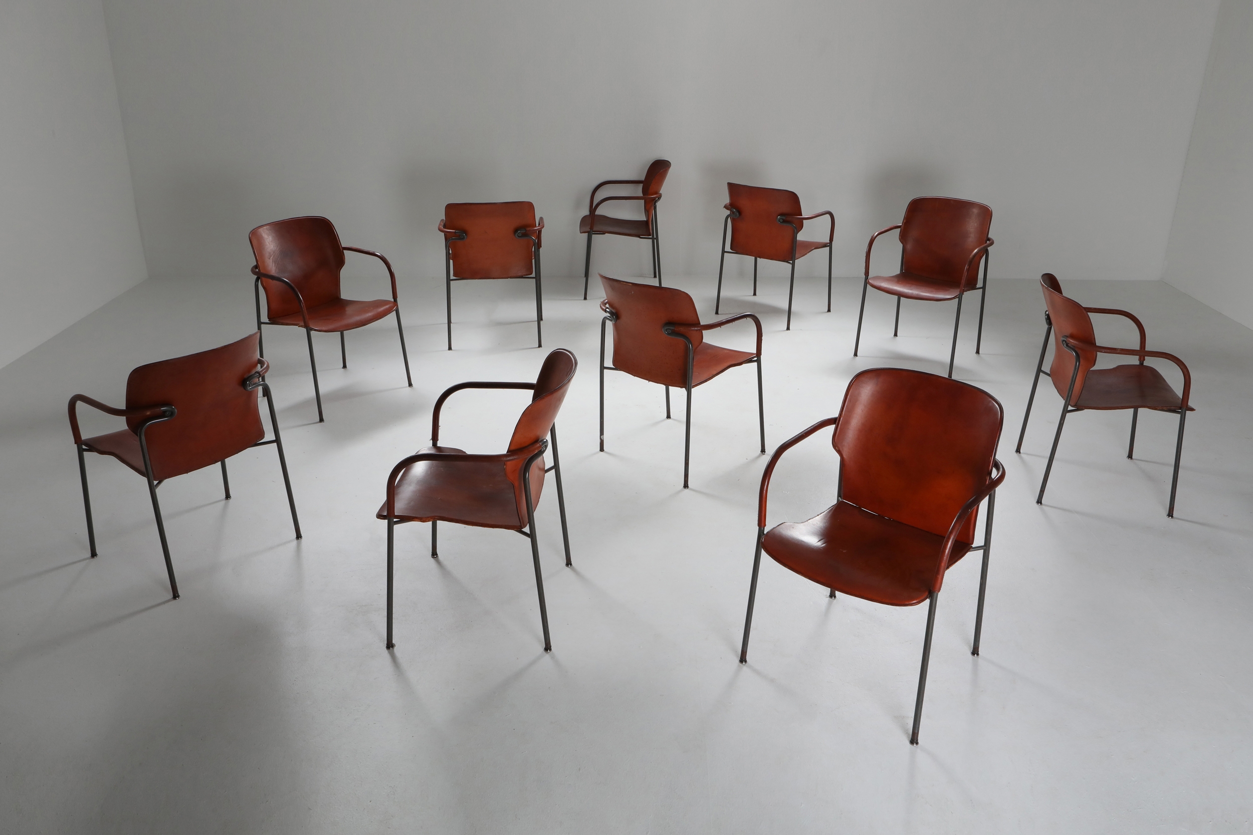 Gianfranco Frattini armchairs model ‘Lalanda’ in dark cognac leather - 1970s