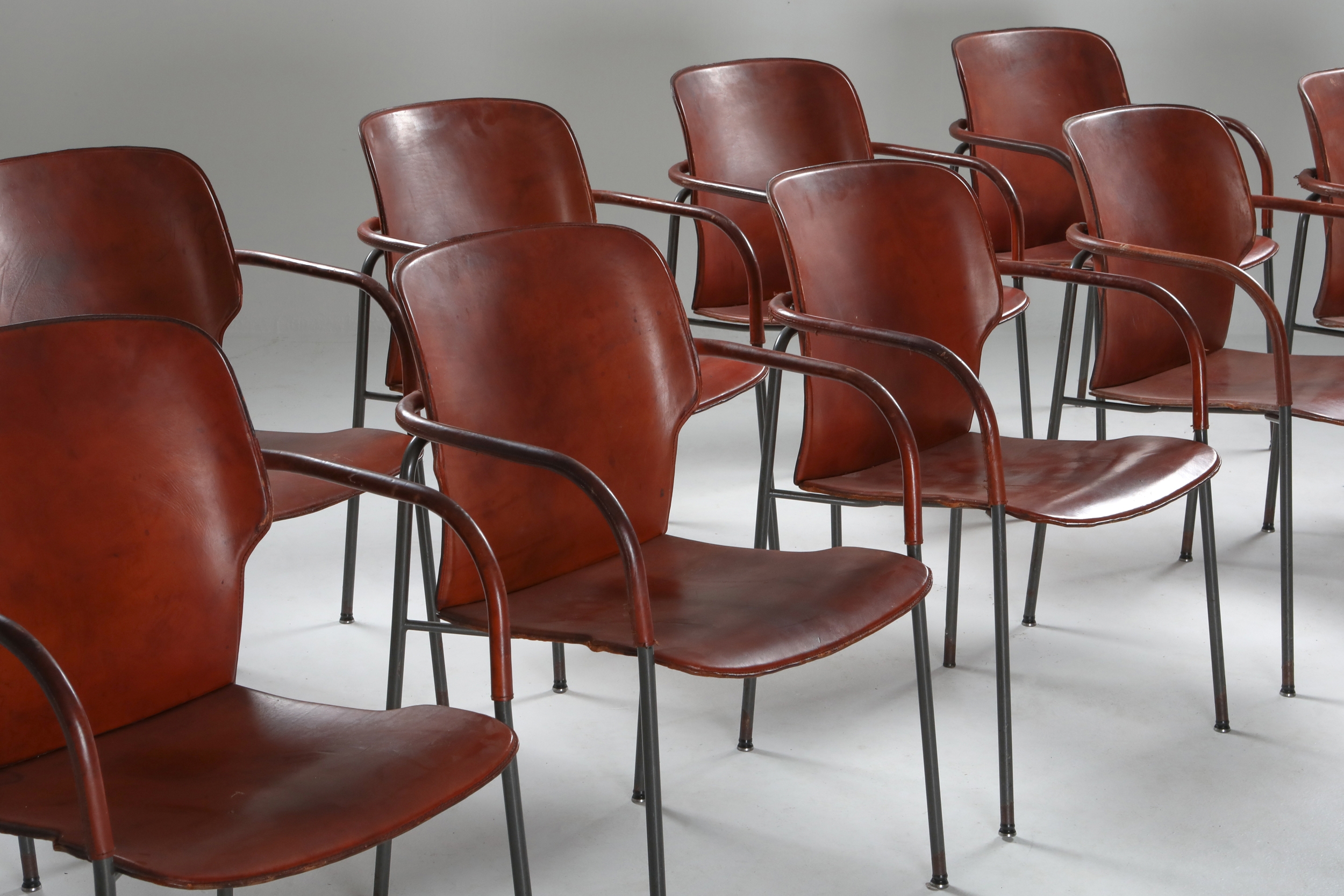 Gianfranco Frattini armchairs model ‘Lalanda’ in dark cognac leather - 1970s