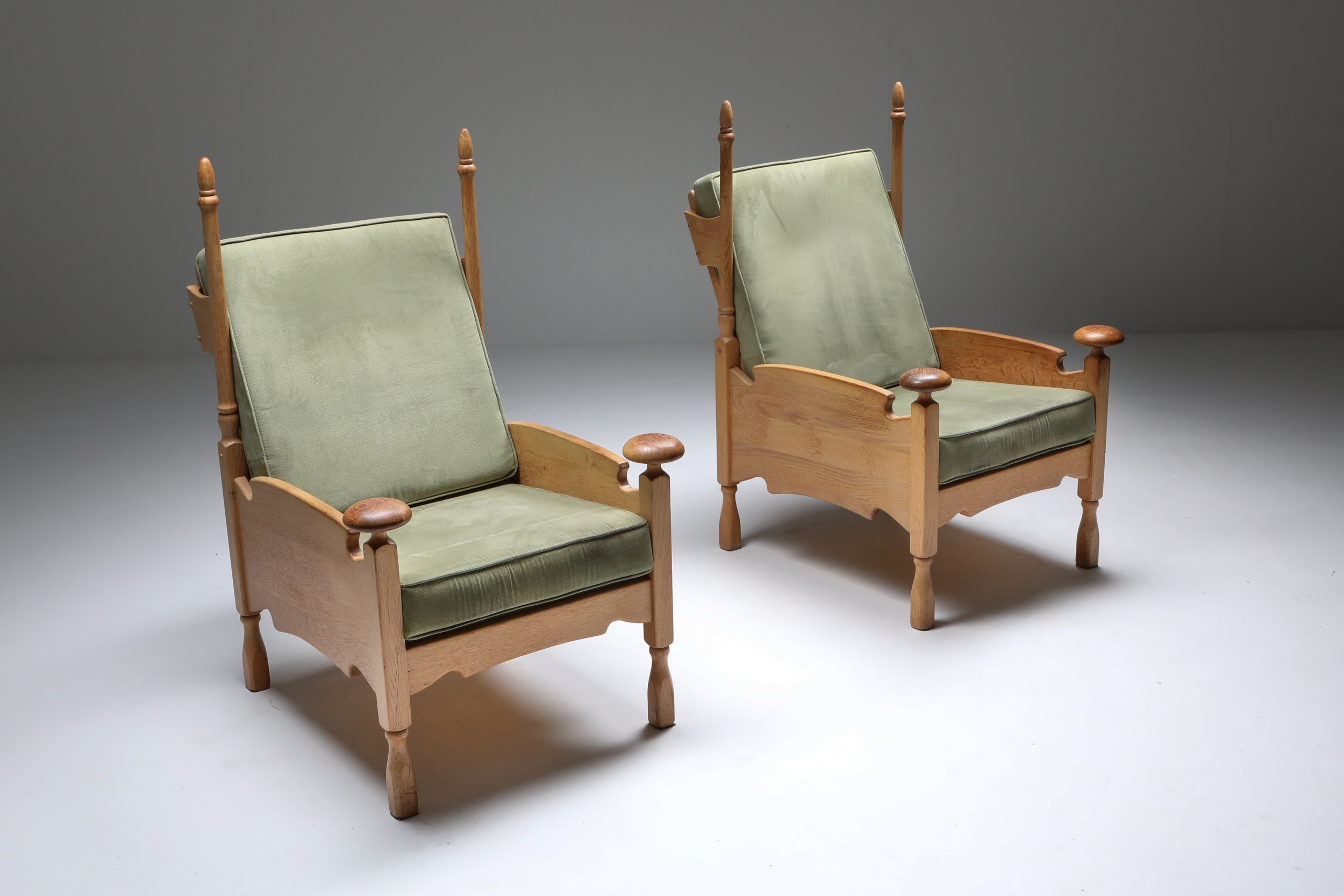 Natural oak Throne lounge chairs - 1950's