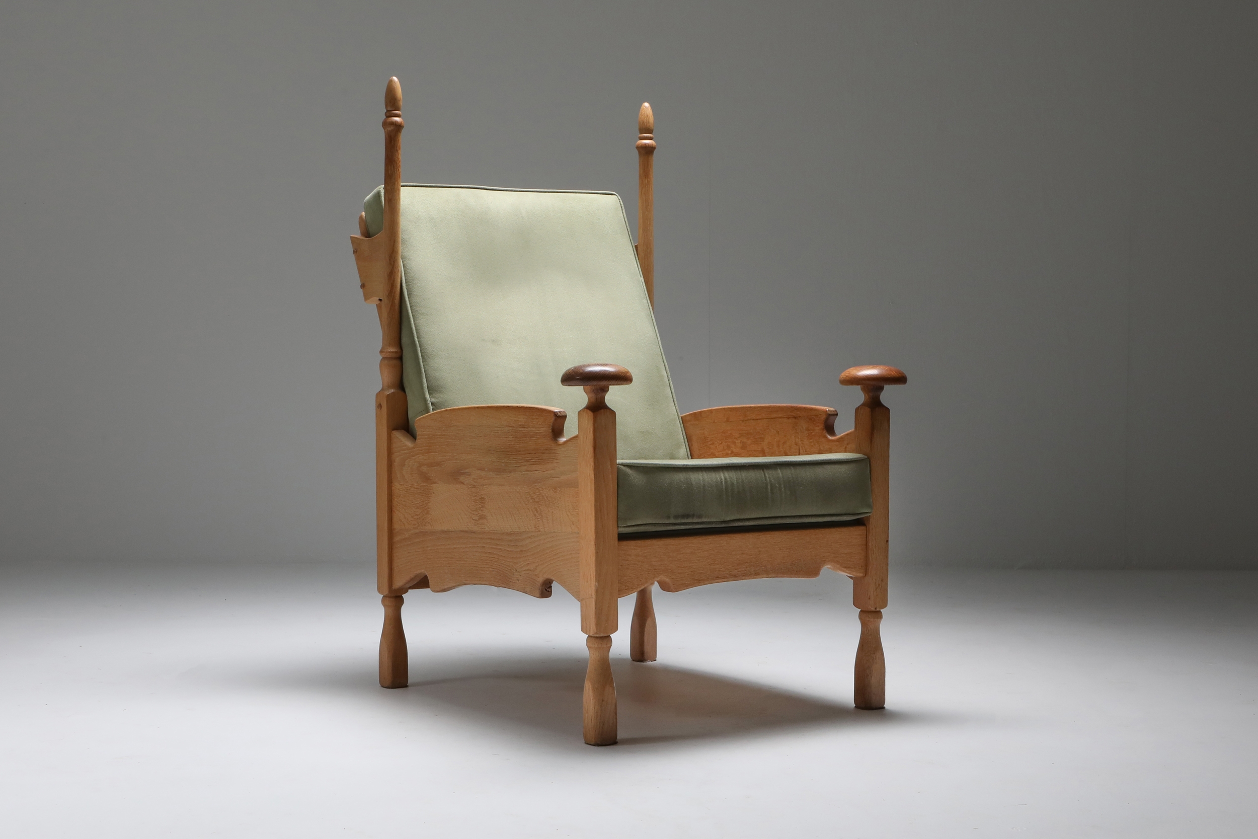 Natural oak Throne lounge chairs - 1950's