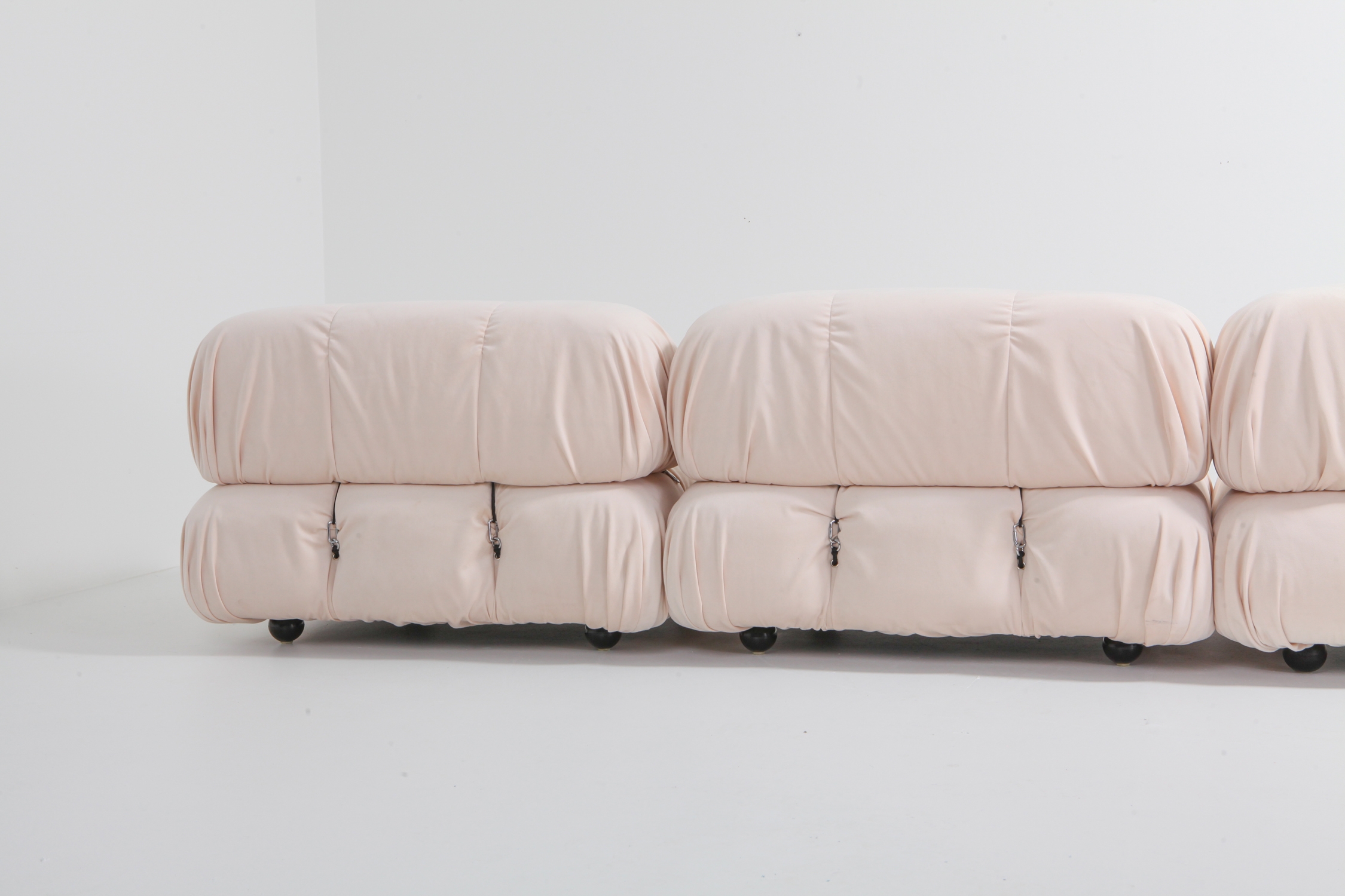 Mario Bellini Nude Rose Velvet 'Camaleonda' Sectional Sofa - 1970s