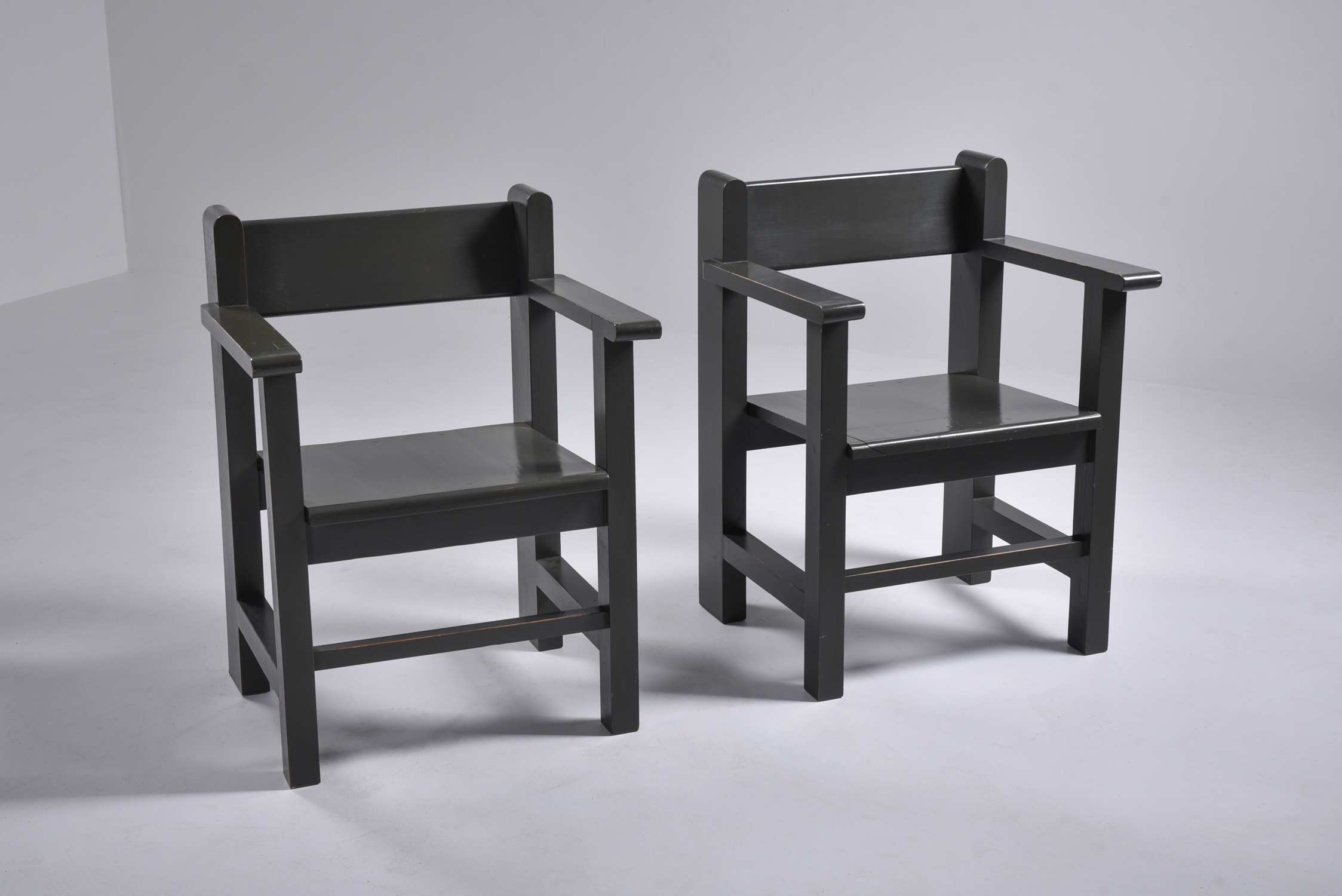 Dutch modernist pair of armchairs by Gerard Wijnen - 1950s
