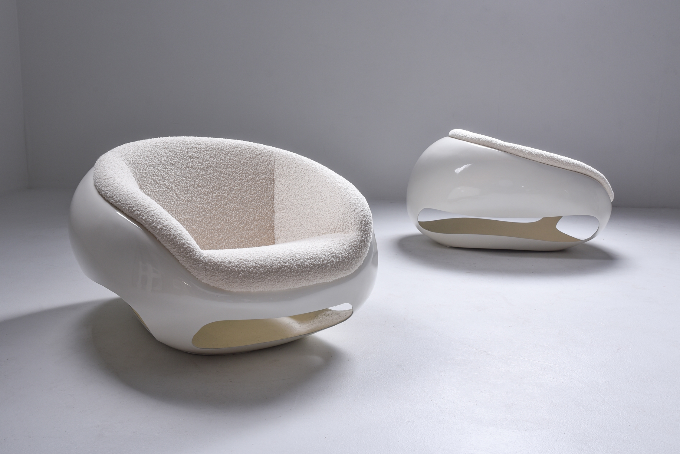 Mario Sabot Sculptural Fiberglass Lounge Chairs In Bouclé - 1969