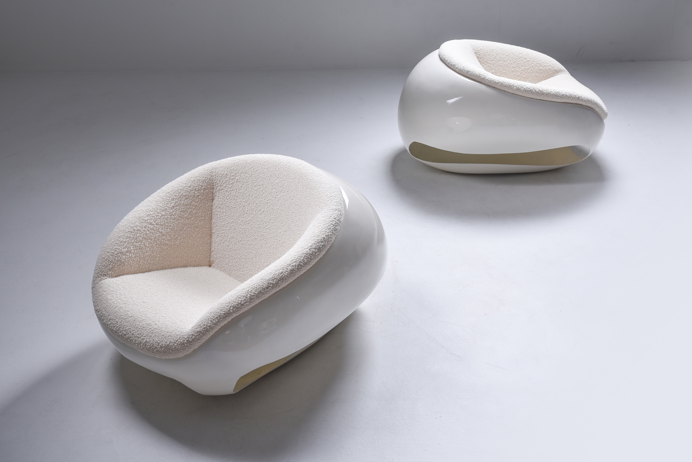 Mario Sabot Sculptural Fiberglass Lounge Chairs In Bouclé - 1969