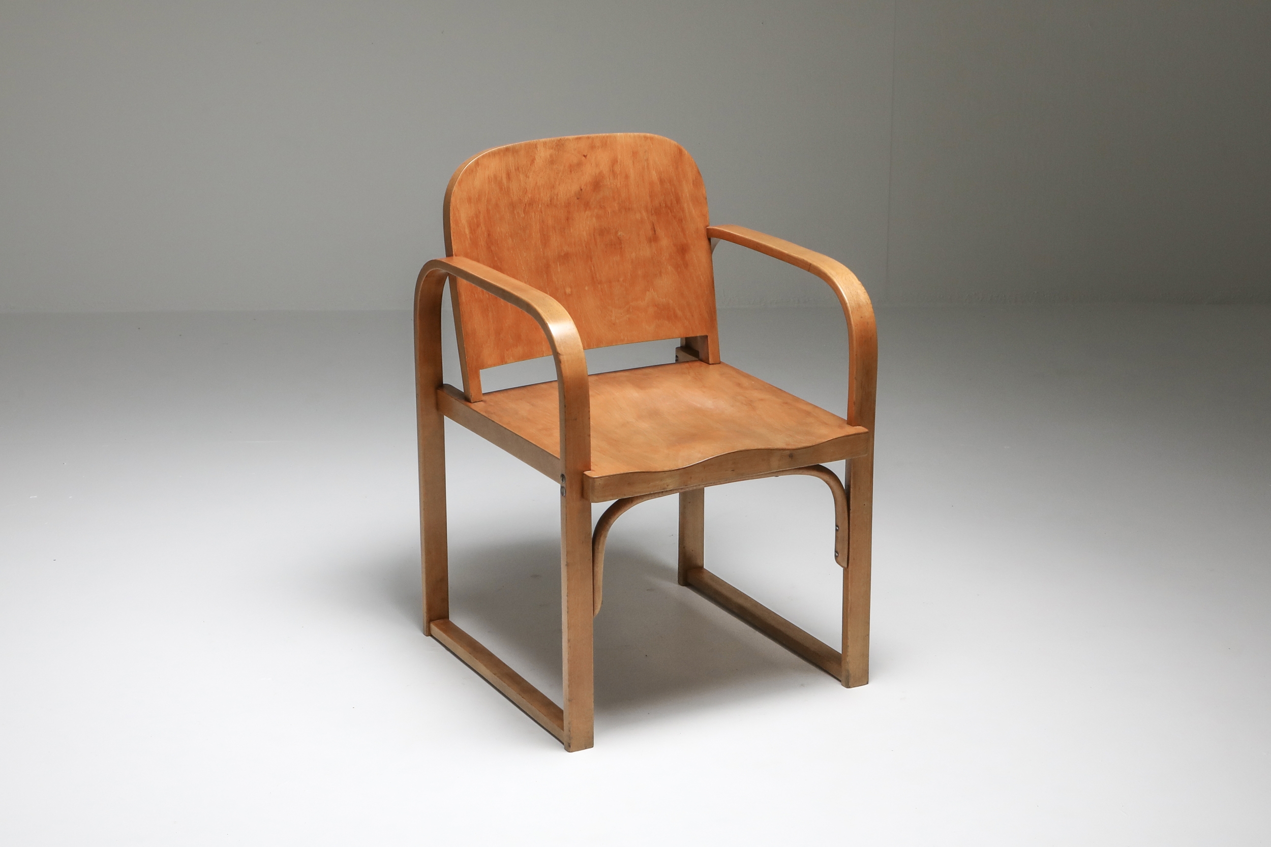 Modernist Plywood Armchair early 20th Century by Tatra - 1930s