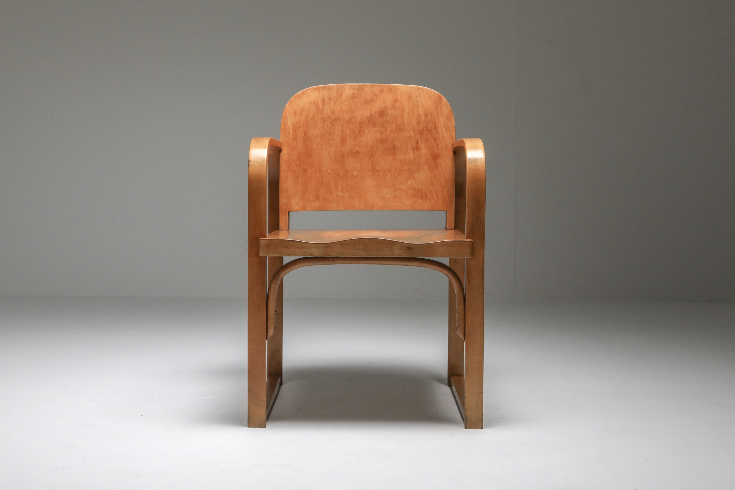 Modernist Plywood Armchair early 20th Century by Tatra - 1930s