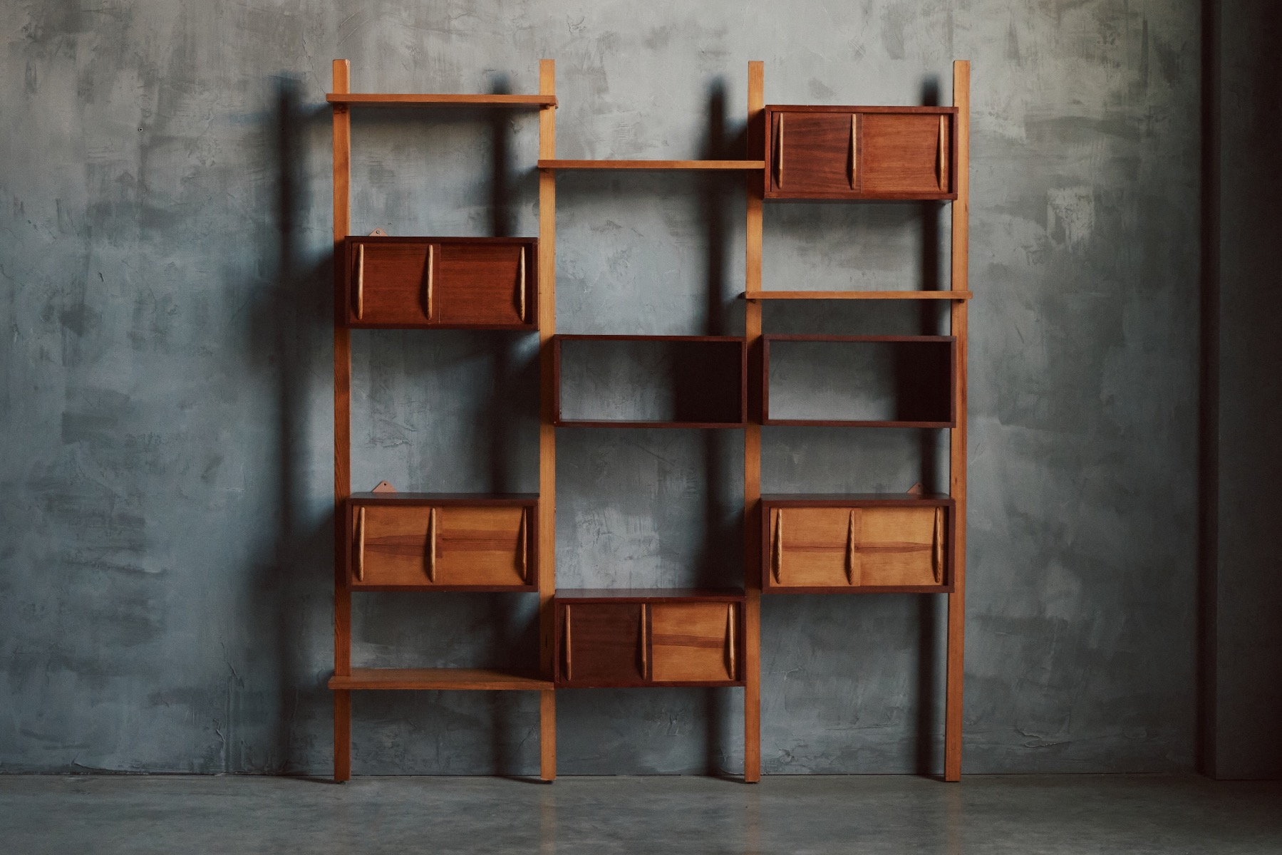 Mid-century Modern Wall Unit in the Style of Charlotte Perriand - 1970s