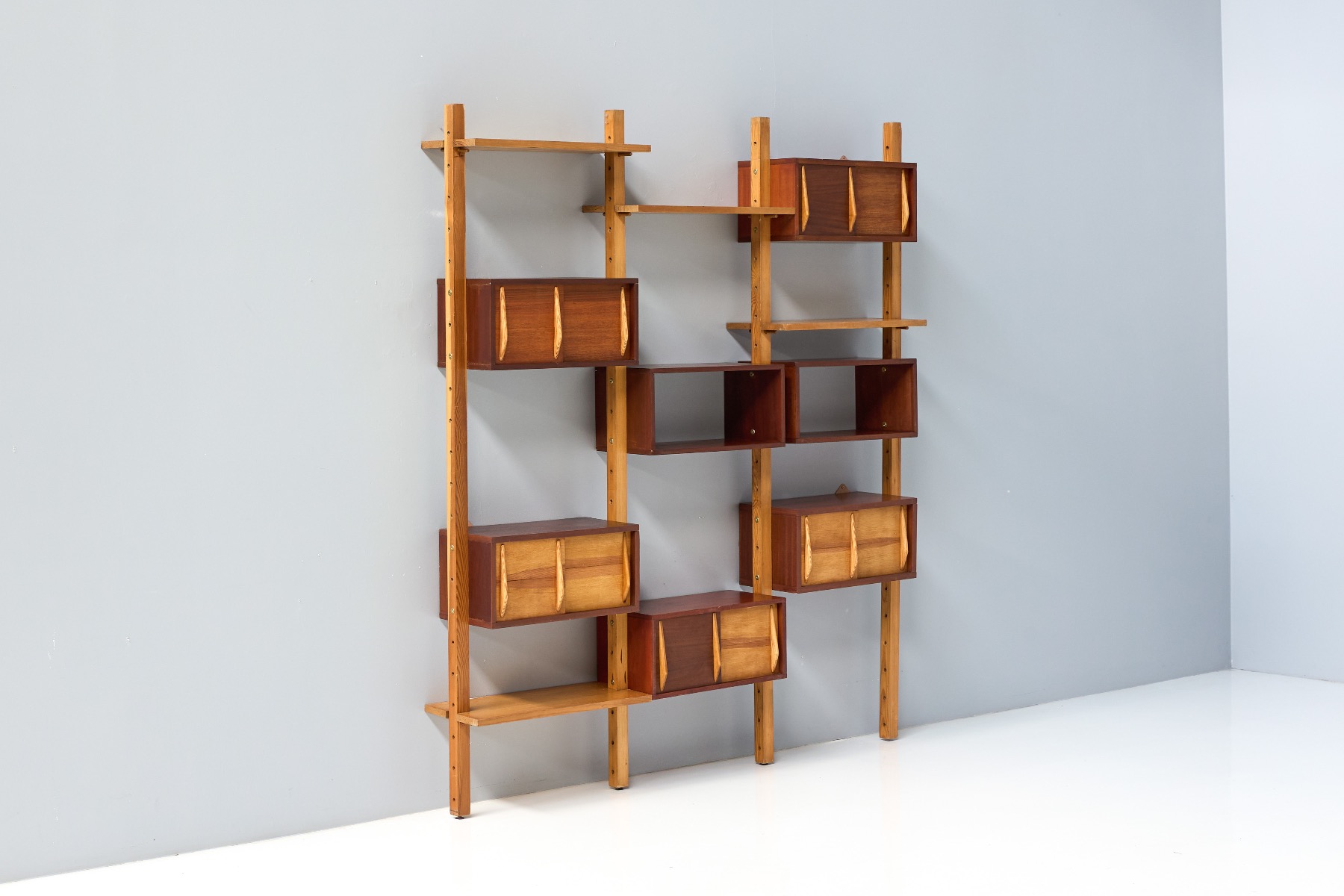 Mid-century Modern Wall Unit in the Style of Charlotte Perriand - 1970s