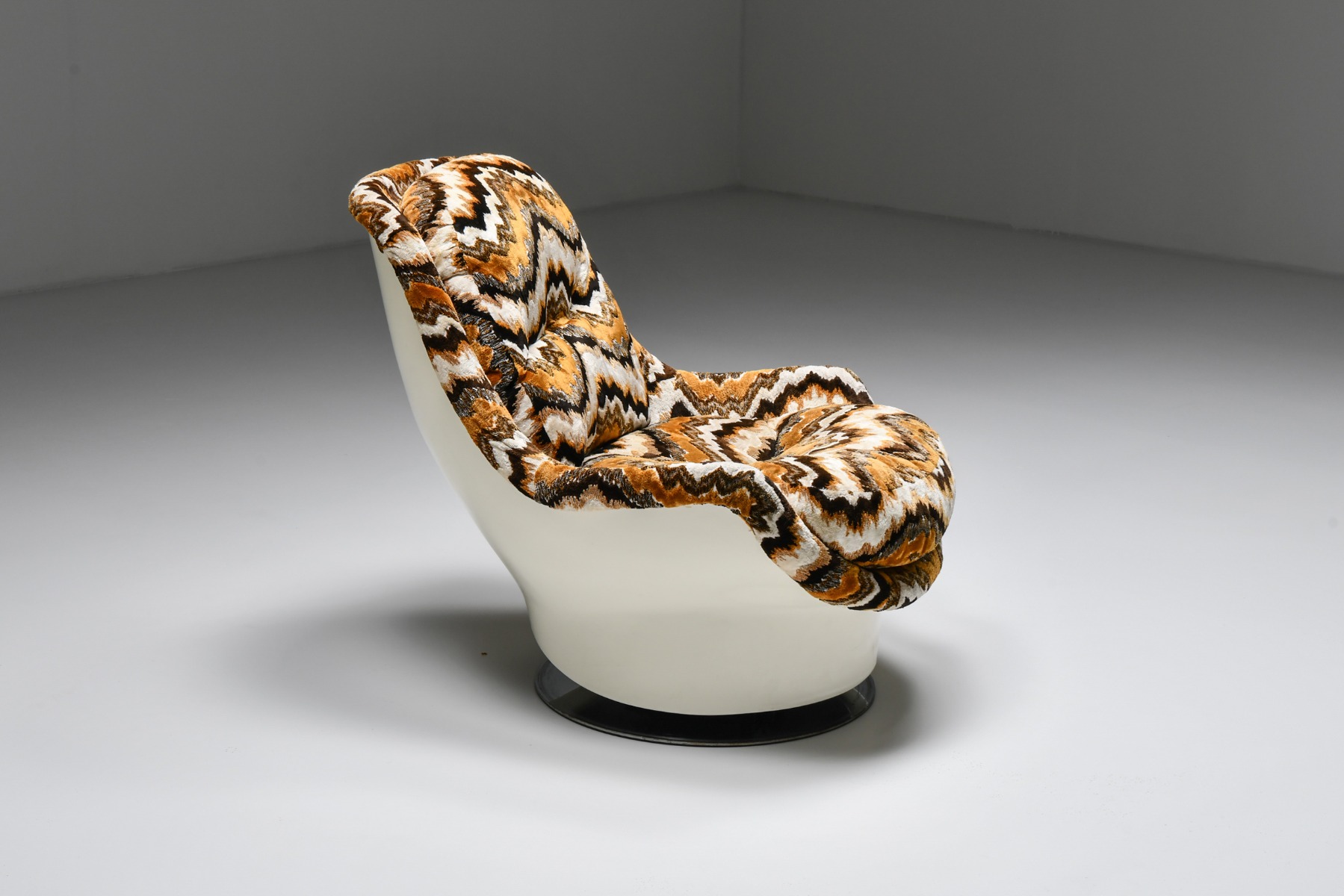 Milo Baughman Swivel Lounge Chair for Thayer Coggin Space Age - 1950's