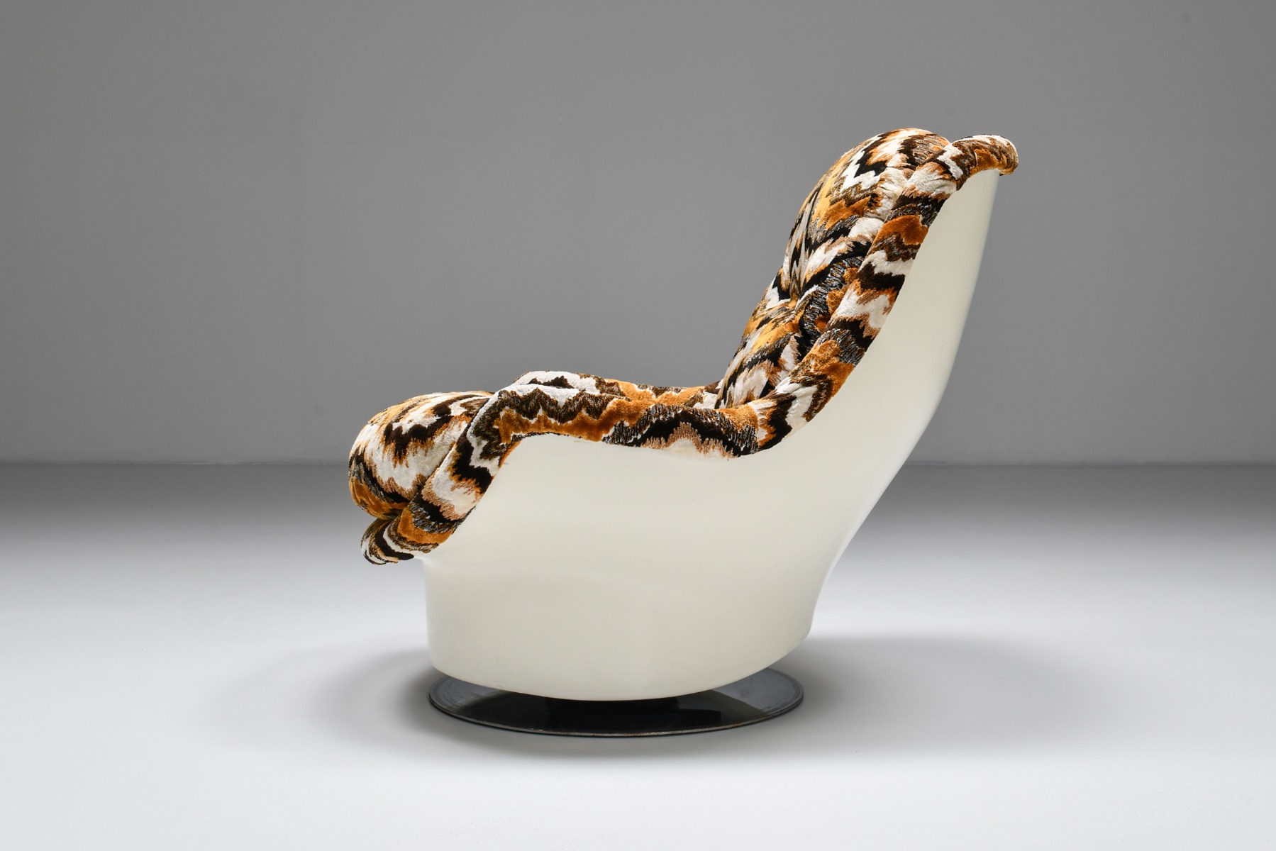 Milo Baughman Swivel Lounge Chair for Thayer Coggin Space Age - 1950's