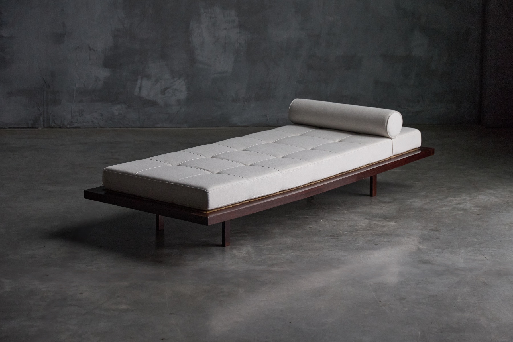 Rare Minimalist Daybed by Jorge Zalszupin - 1960s
