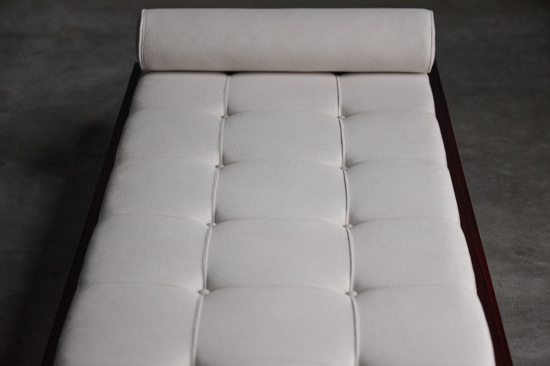 Rare Minimalist Daybed by Jorge Zalszupin - 1960s