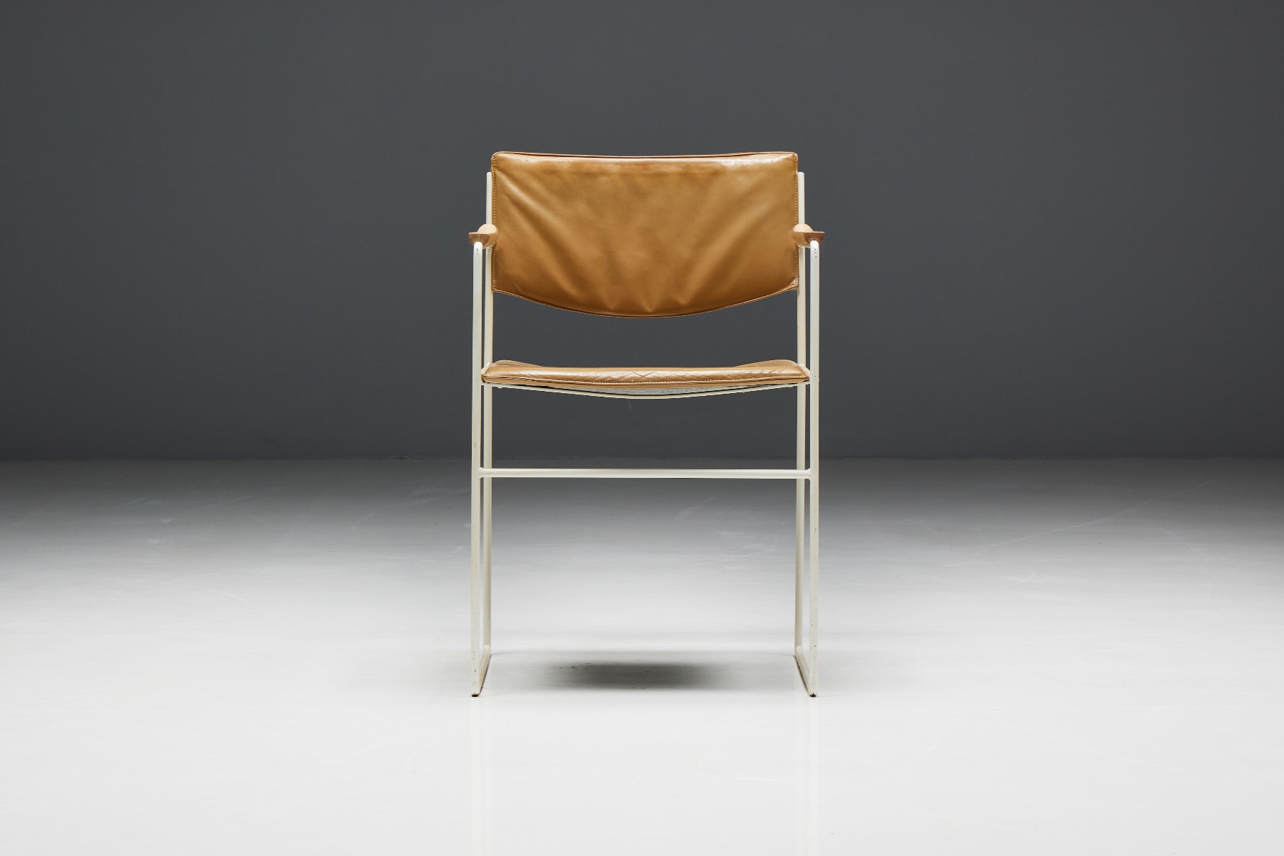 Modernist Dining Chairs in Metal and Camel Leather - 1980s