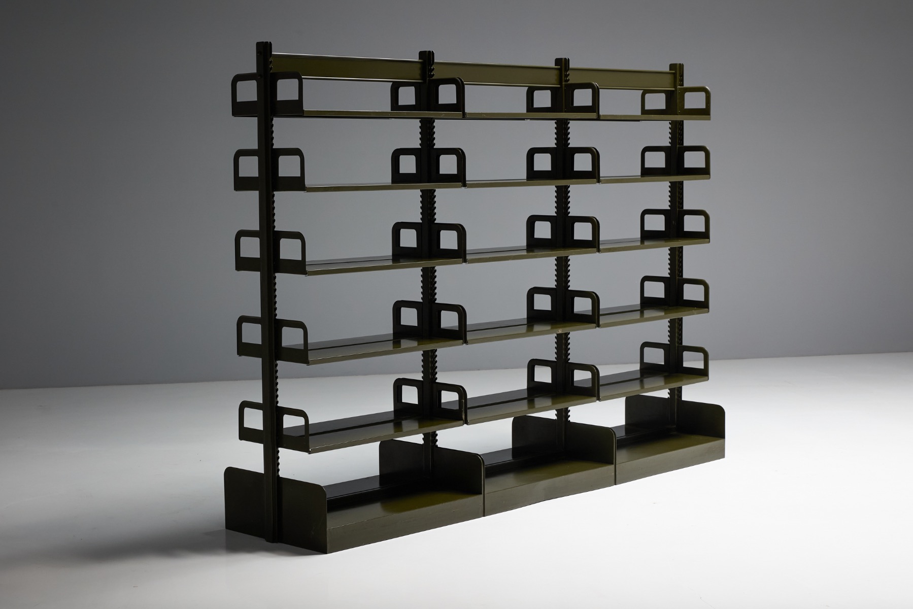 1950s shelving system functional modern furniture
