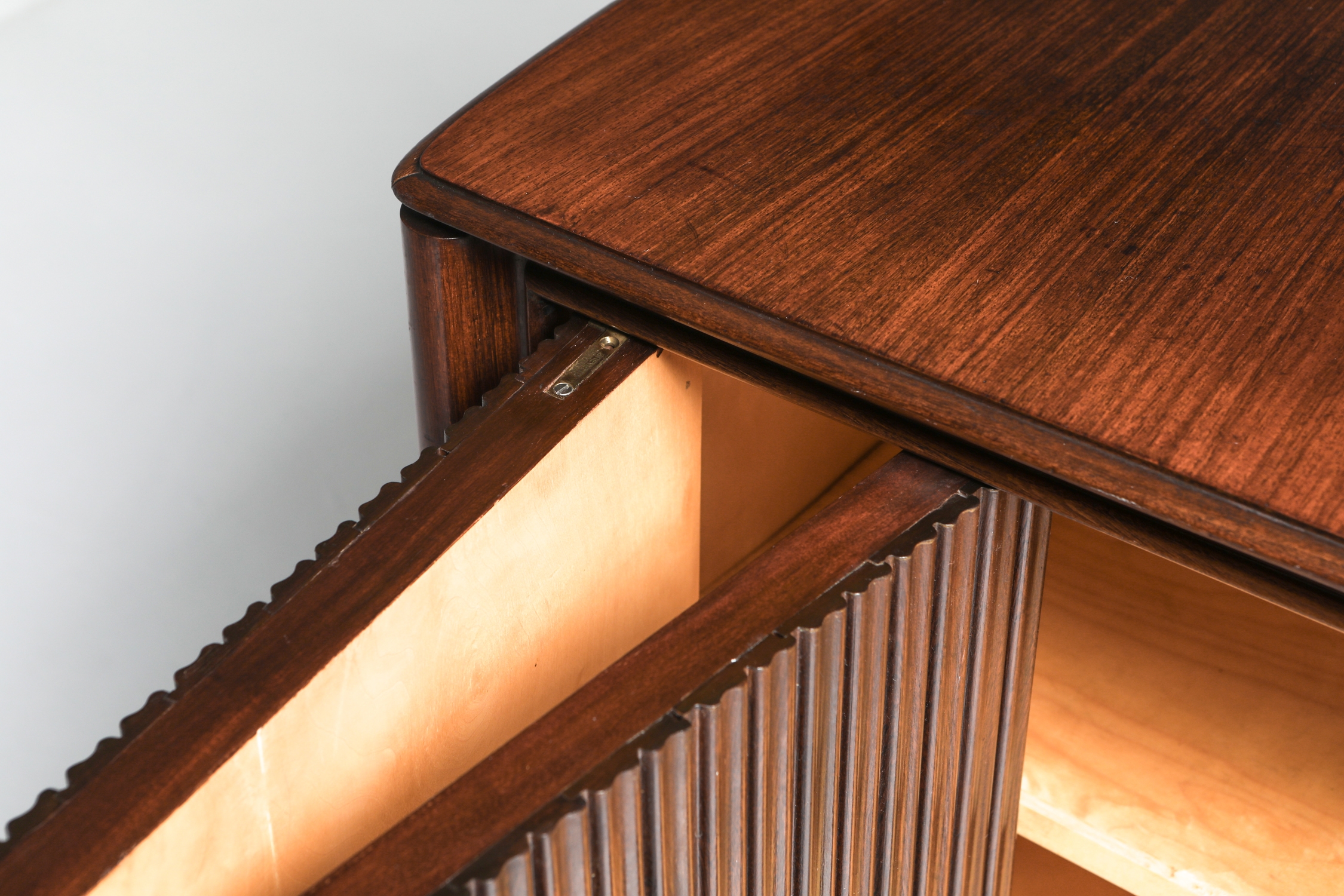 Borsani and Lucio Fontana Credenza with Sliding Doors - 1950's