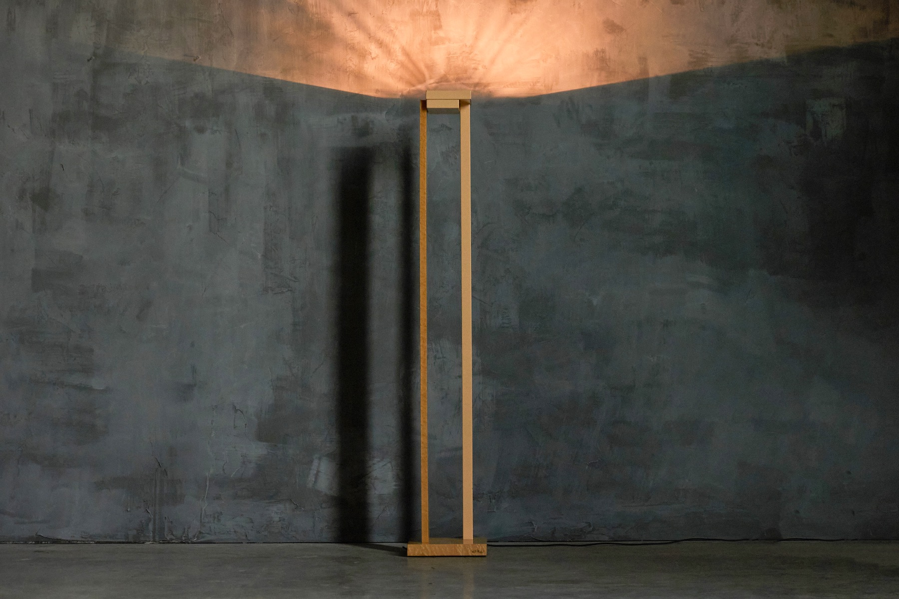Lacquered Burl Floor Lamp by Paul Michel - 1980s