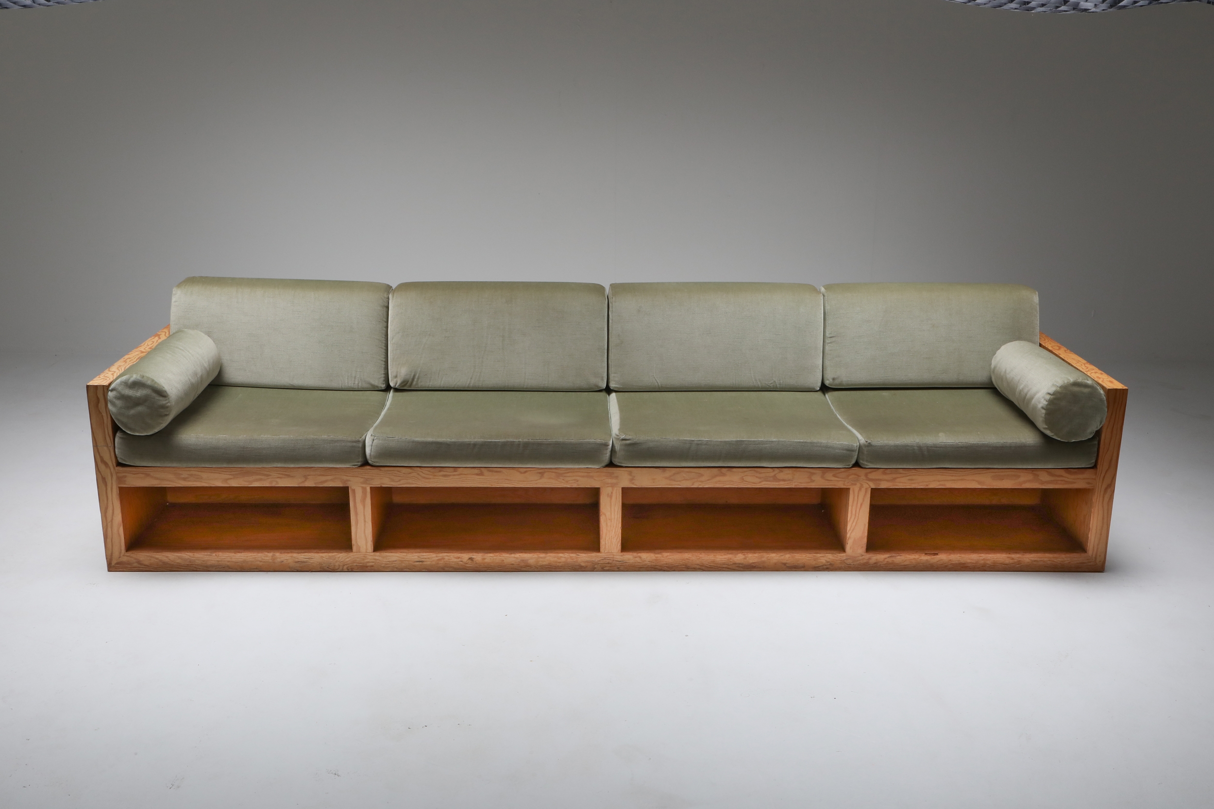 Mid-century modern sofa in pitch pine and velvet - 1960's