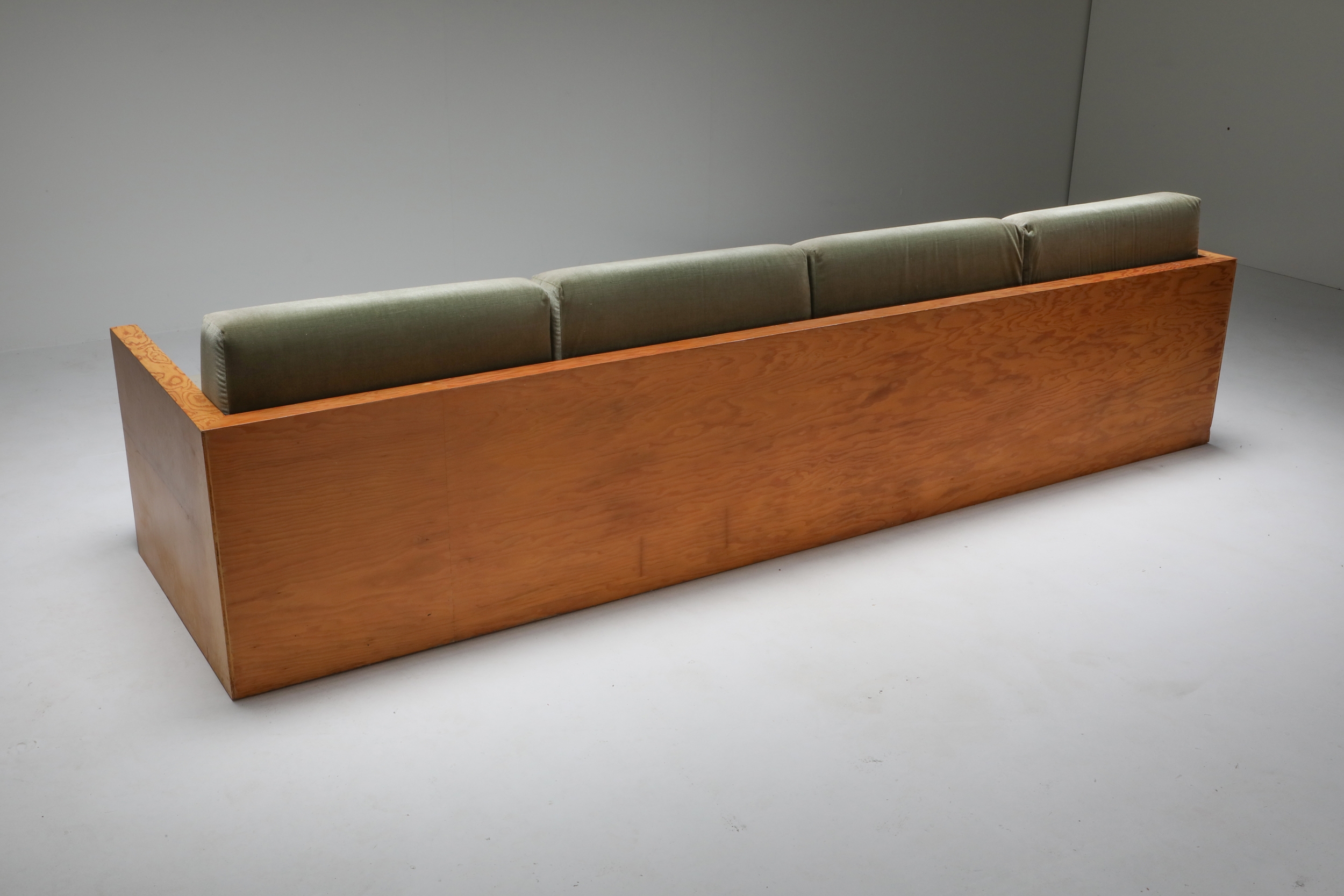 Mid-century modern sofa in pitch pine and velvet - 1960's