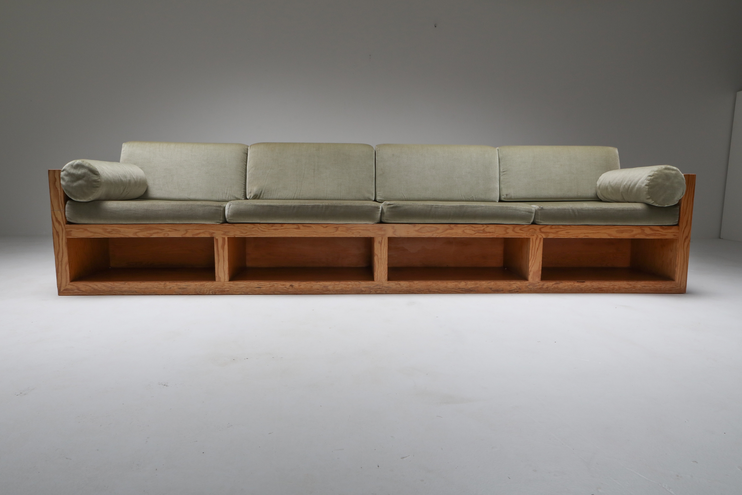 Mid-century modern sofa in pitch pine and velvet - 1960's
