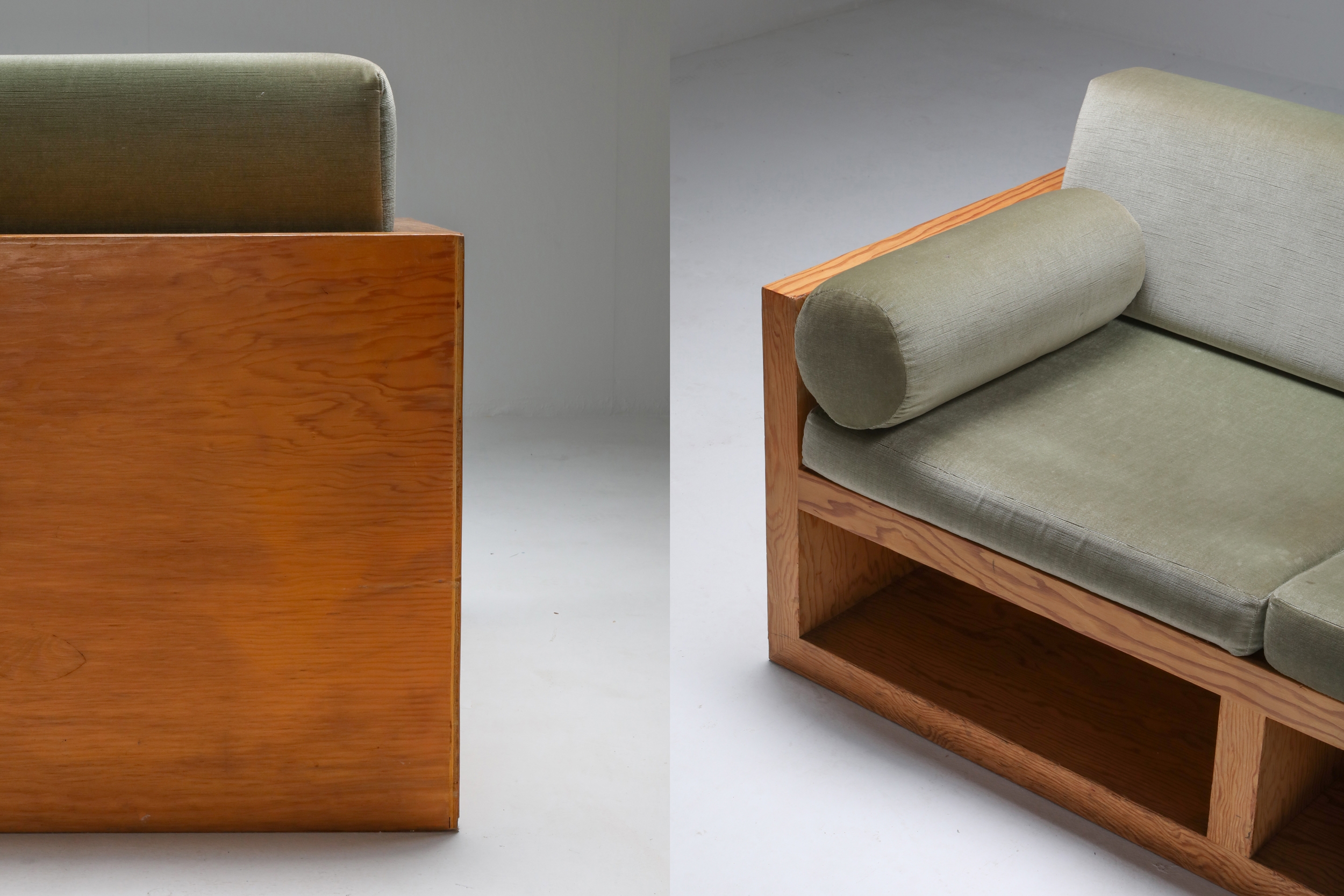 Mid-century modern sofa in pitch pine and velvet - 1960's