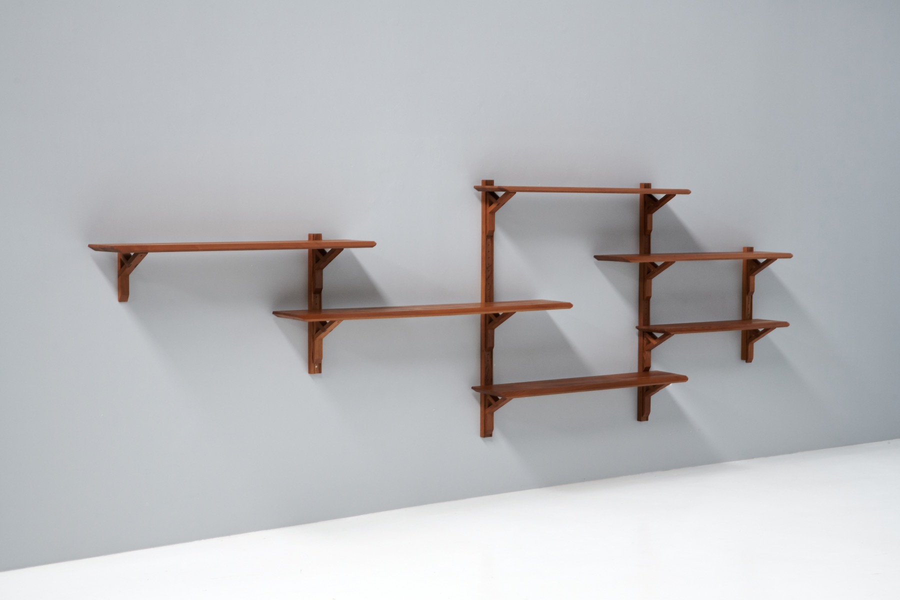 Bookshelf B30 in Solid Elm by Pierre Chapo - 1960s