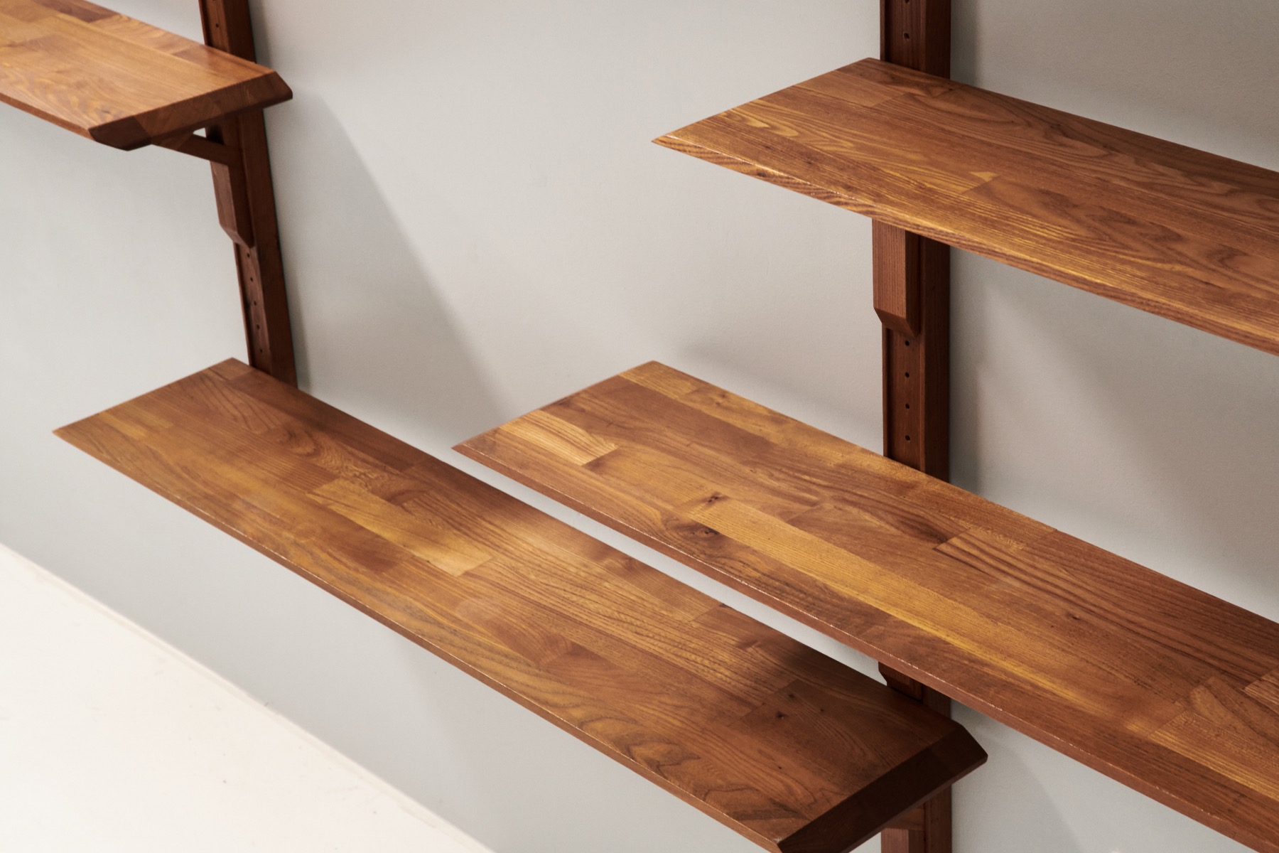 Bookshelf B30 in Solid Elm by Pierre Chapo - 1960s