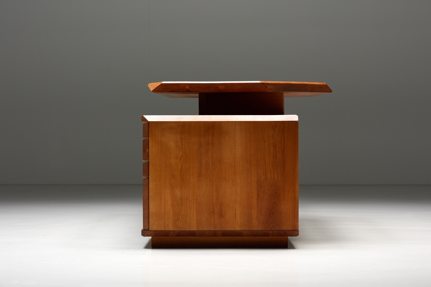 Pierre Chapo B40 Desk in Solid Elm - 1960s