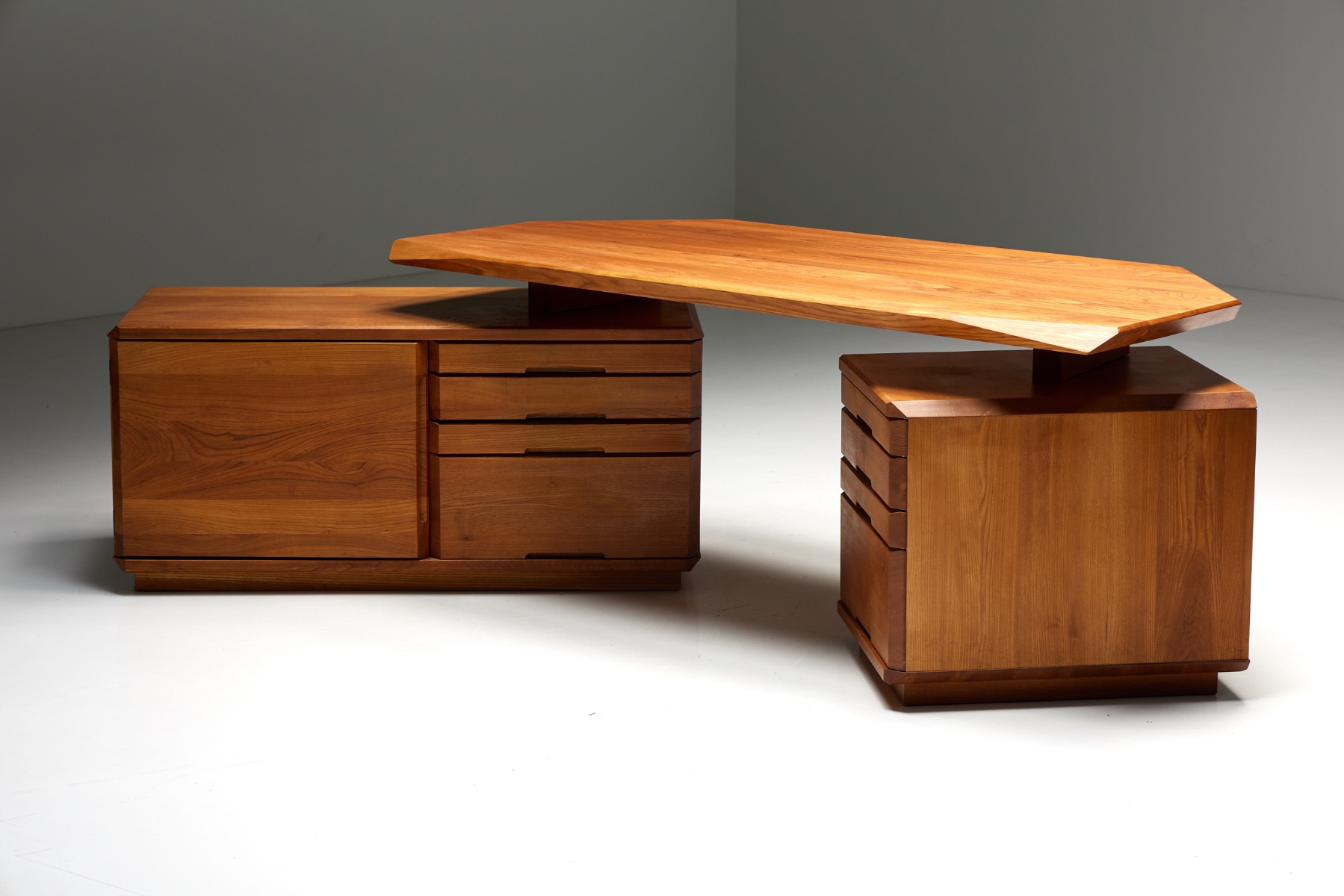 Pierre Chapo B40 Desk in Solid Elm - 1960s