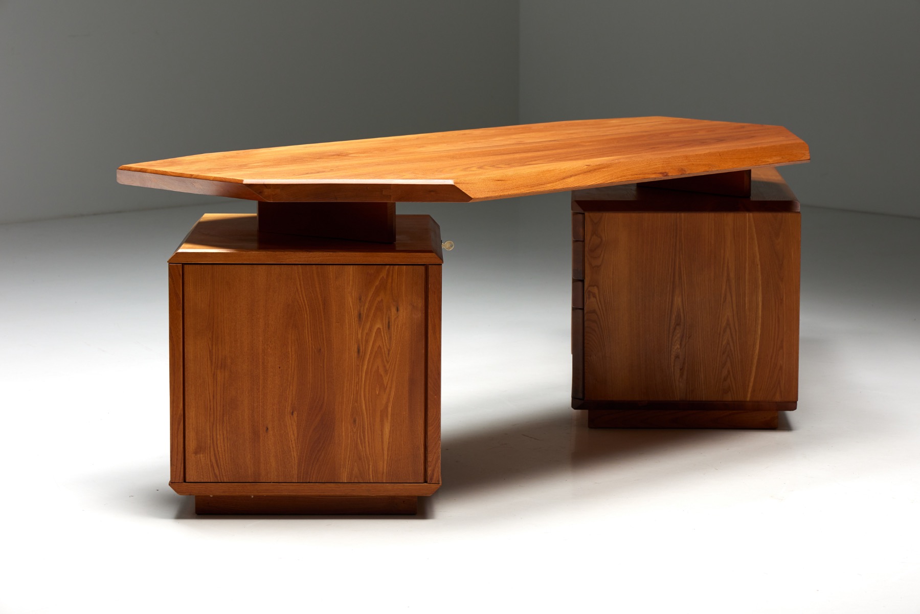 Pierre Chapo B40 Desk in Solid Elm - 1960s