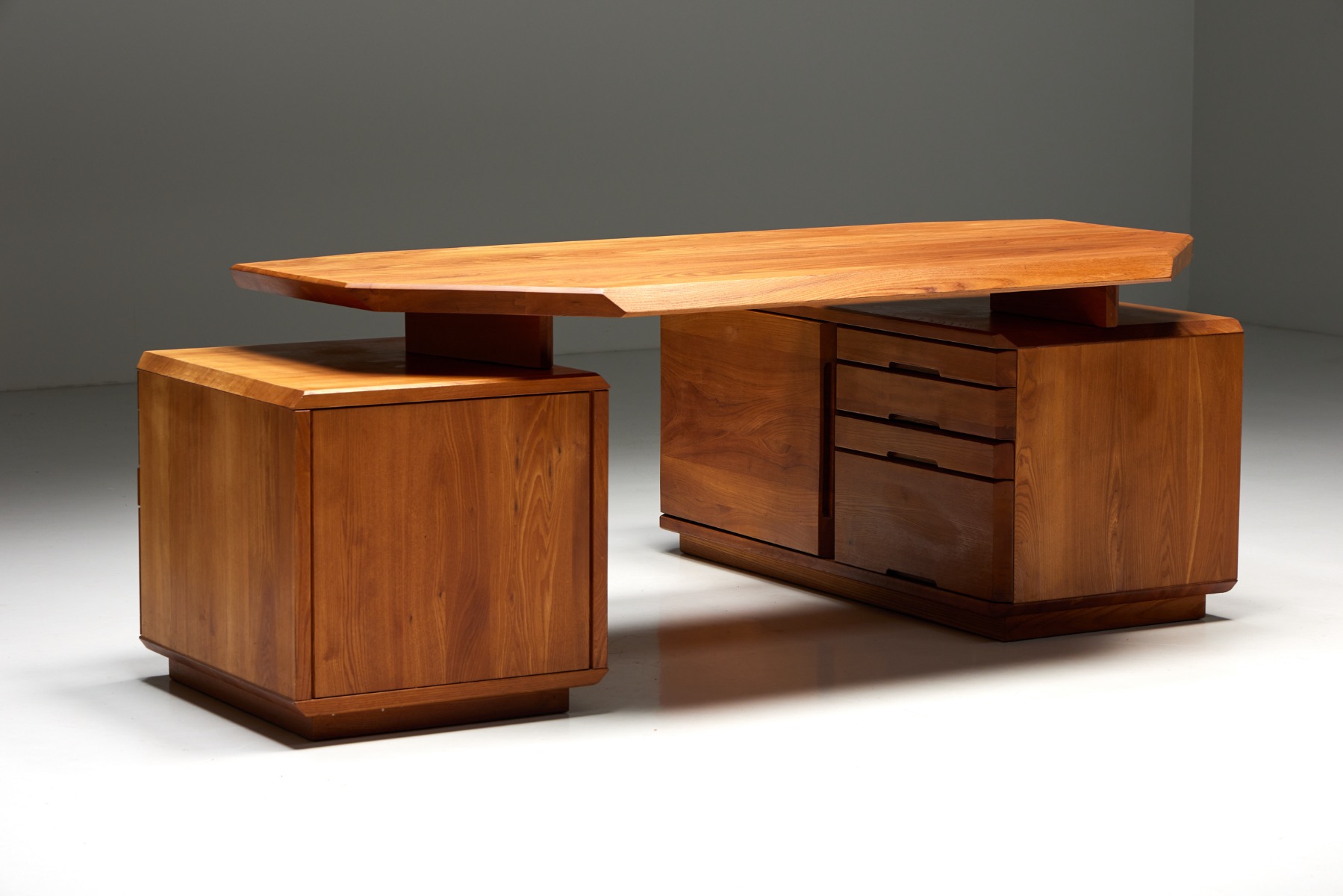 Pierre Chapo B40 Desk in Solid Elm - 1960s
