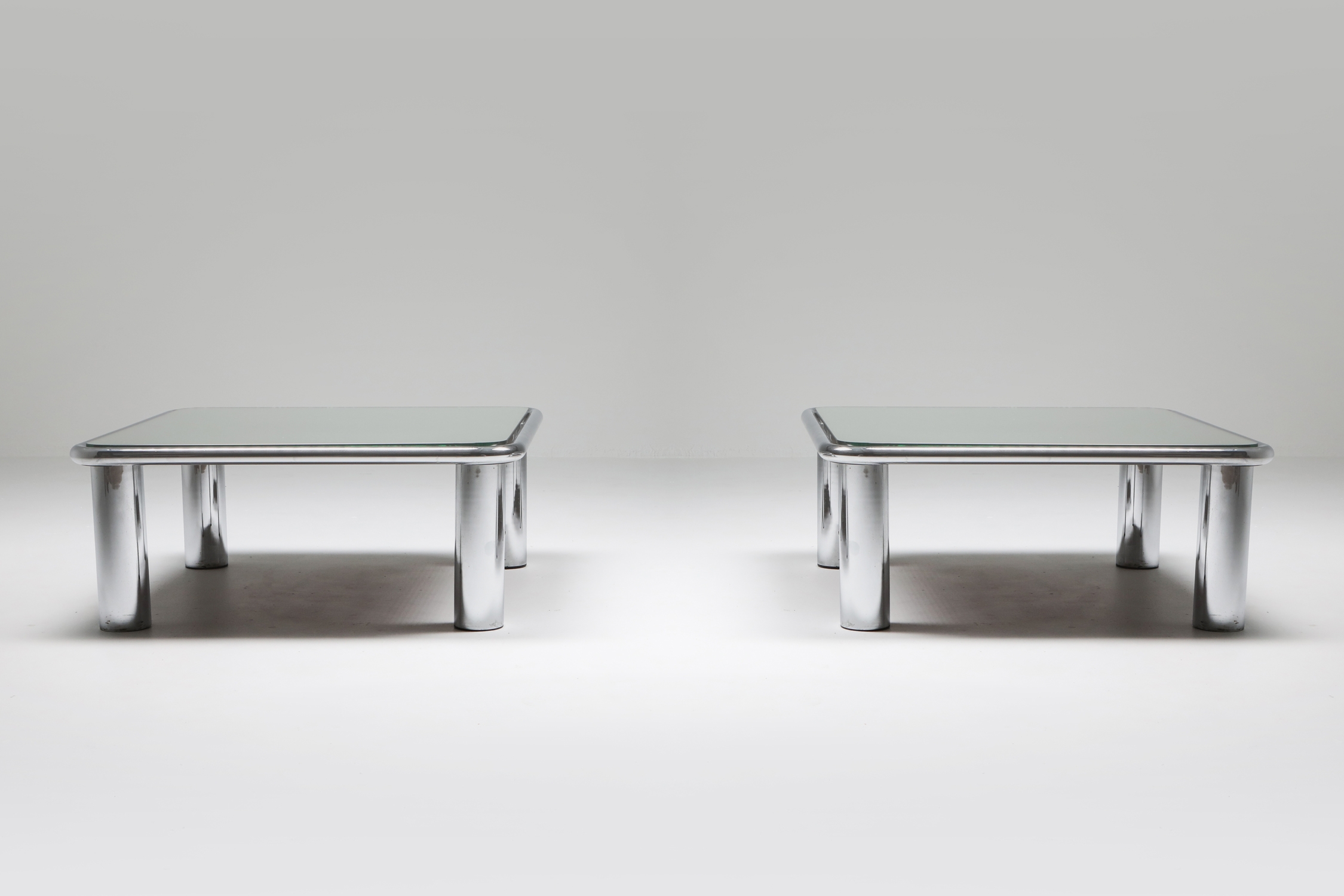 Gianfranco Frattini, Pair of Mirrored Coffee Tables for Cassina - 1960's