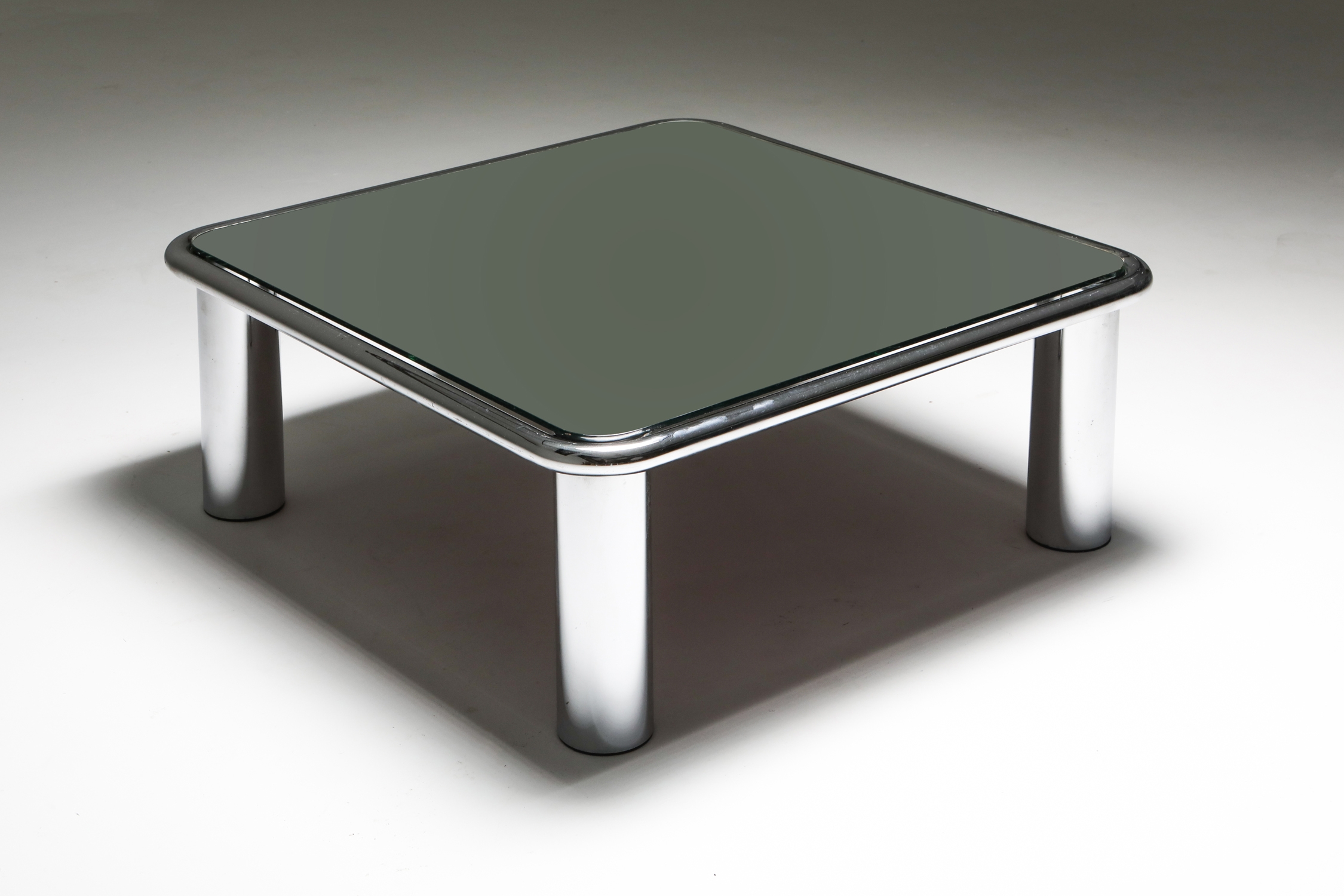Gianfranco Frattini, Pair of Mirrored Coffee Tables for Cassina - 1960's