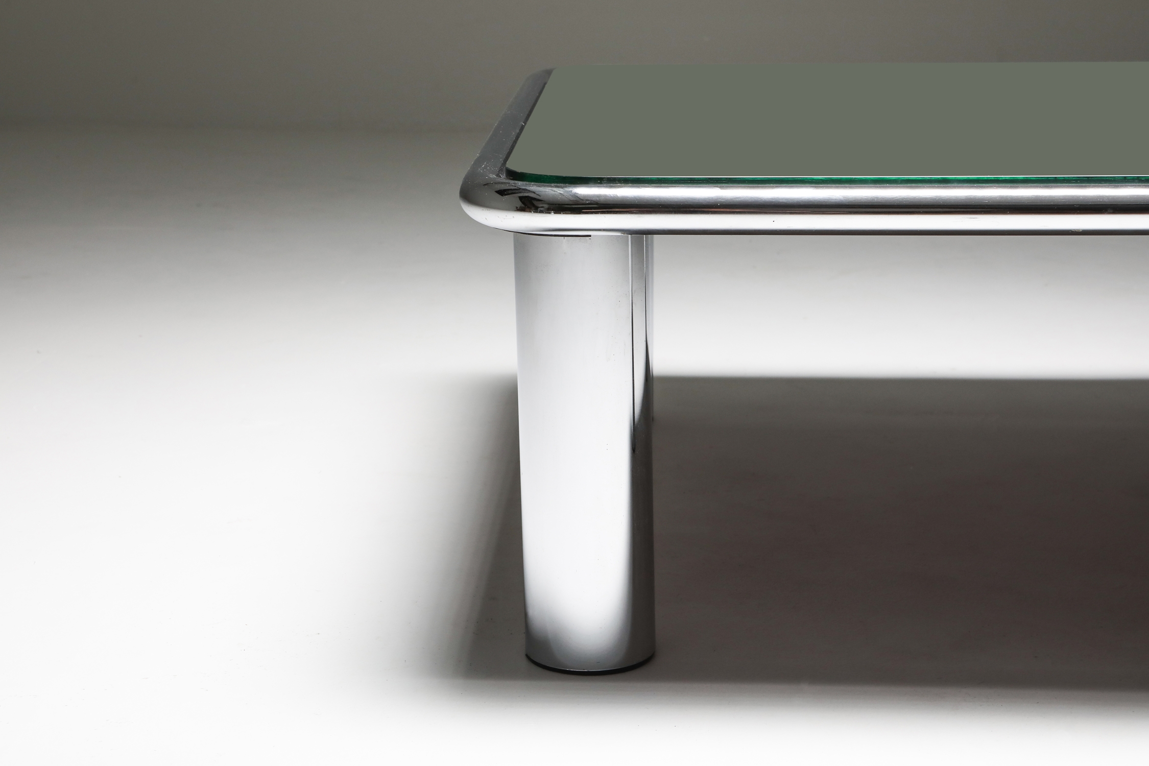 Gianfranco Frattini, Pair of Mirrored Coffee Tables for Cassina - 1960's