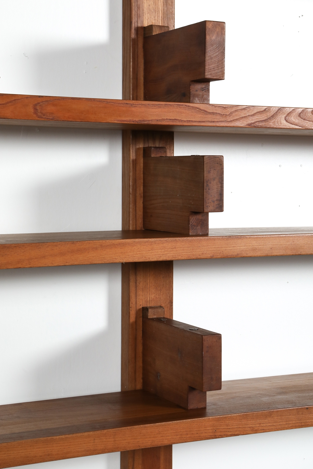 Chapo B17 book shelve in solid French Elm - 1960's