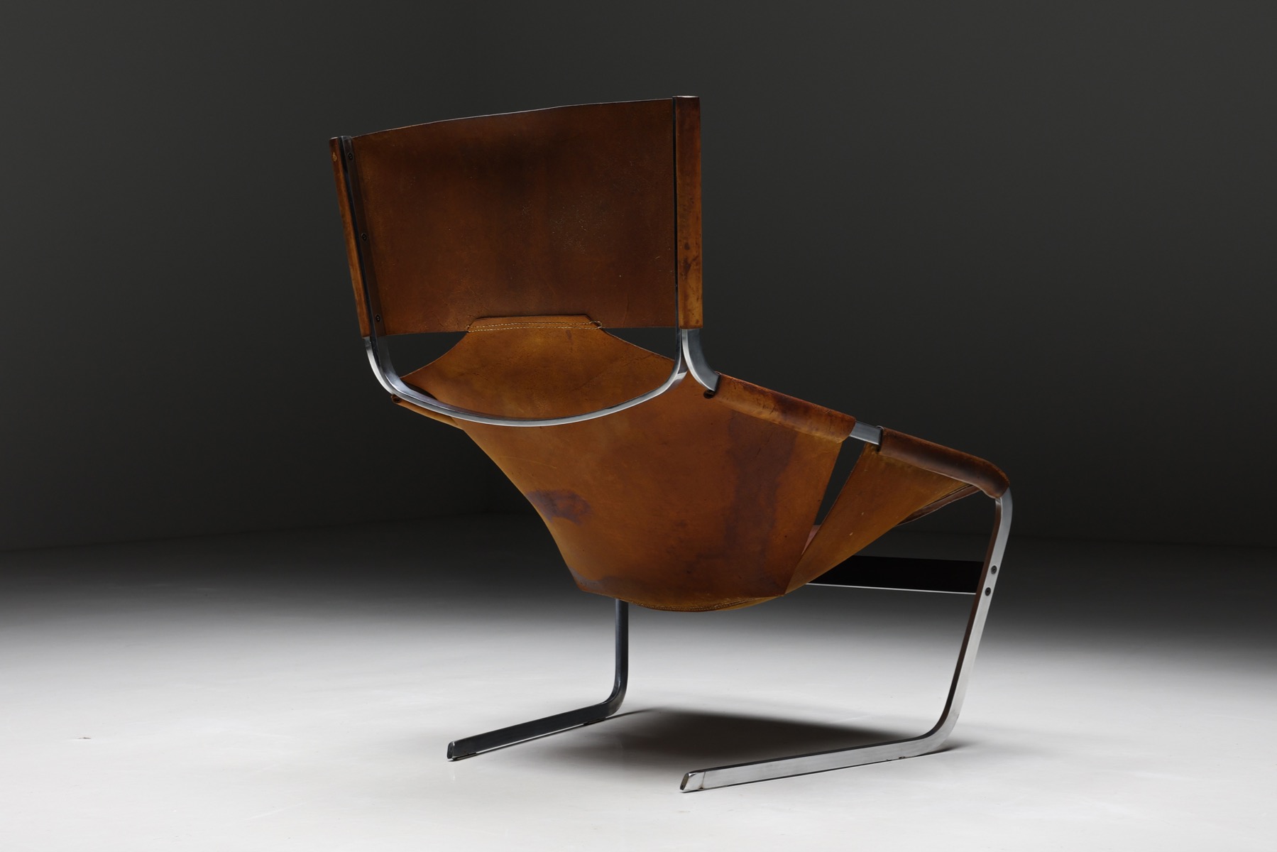 Pierre Paulin F444 Leather Lounge Chair Artifort - 1970's