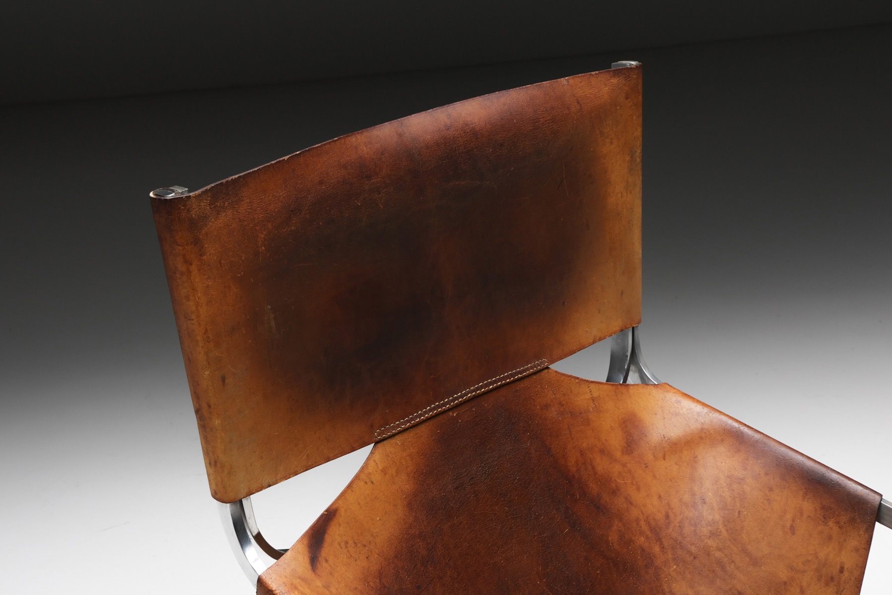 Pierre Paulin F444 Leather Lounge Chair Artifort - 1970's