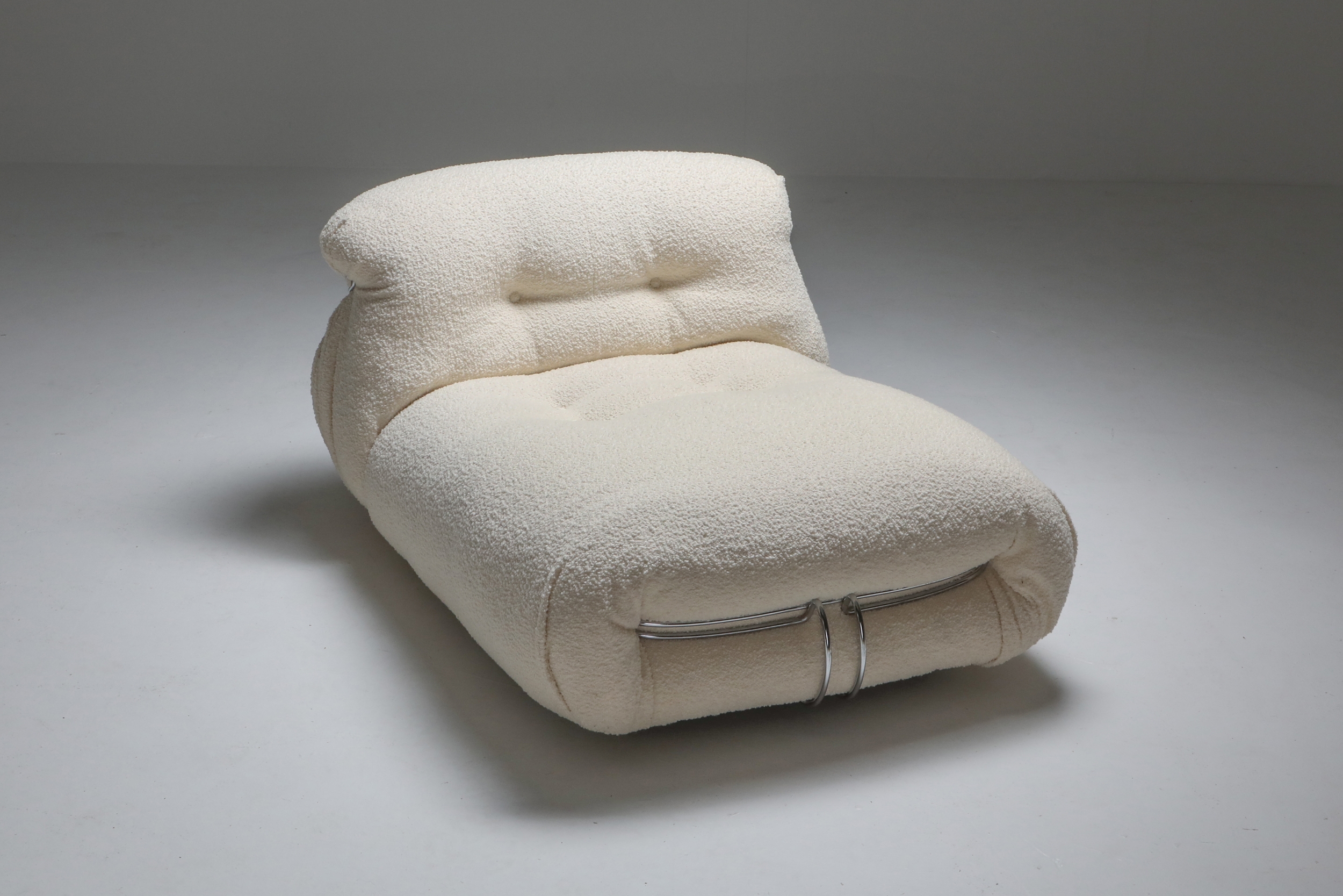 Soriana Lounge chair & Ottoman in Bouclé by Afra & Tobia Scarpa - 1969