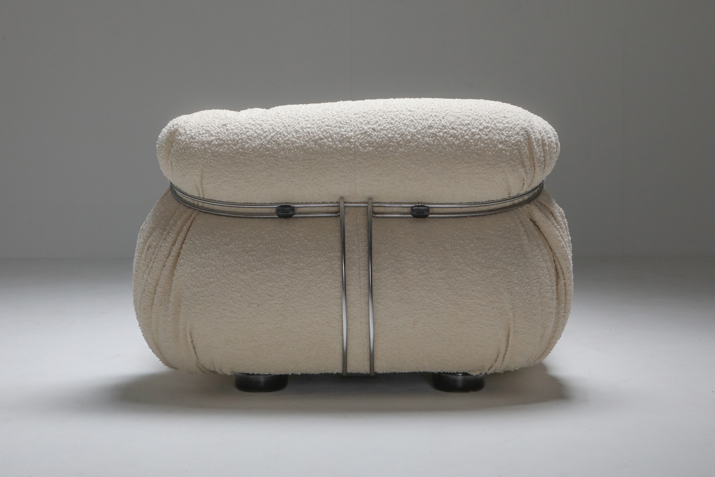 Soriana Lounge chair & Ottoman in Bouclé by Afra & Tobia Scarpa - 1969