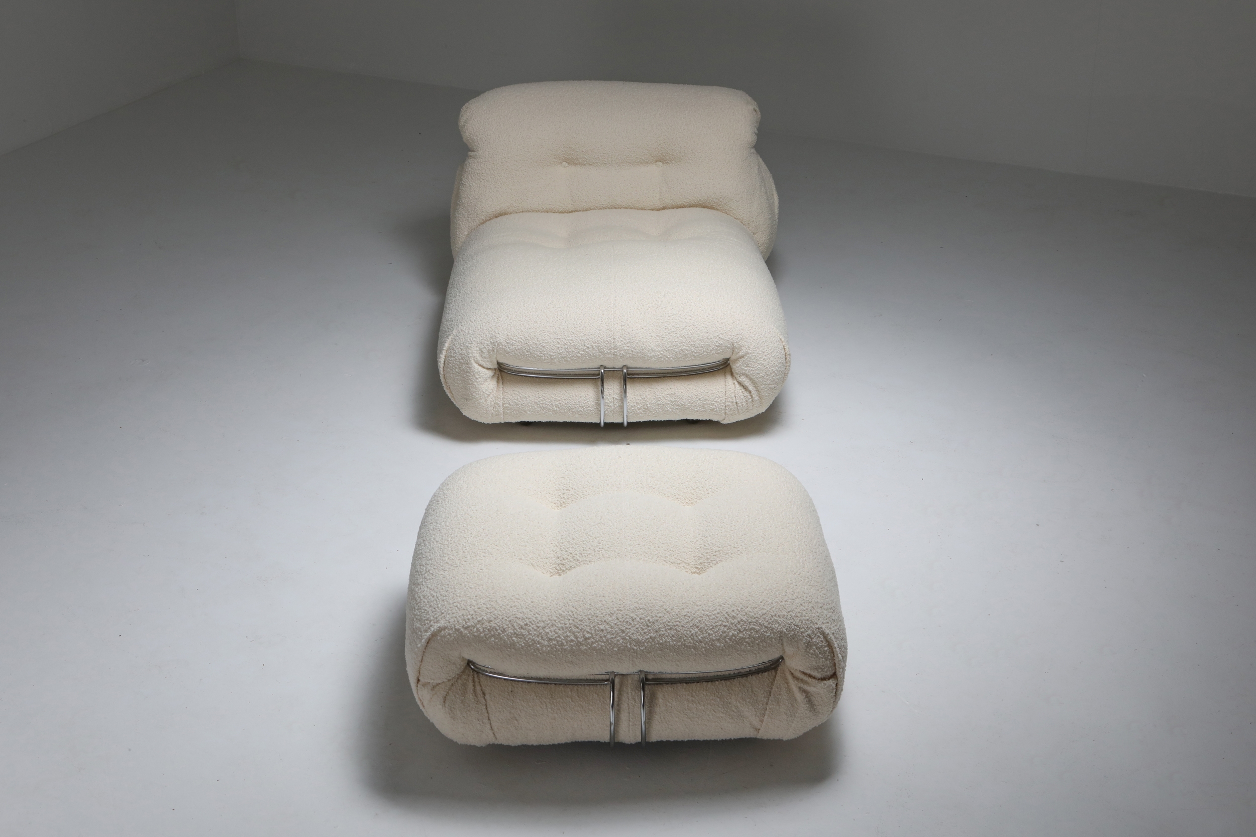 Soriana Lounge chair & Ottoman in Bouclé by Afra & Tobia Scarpa - 1969