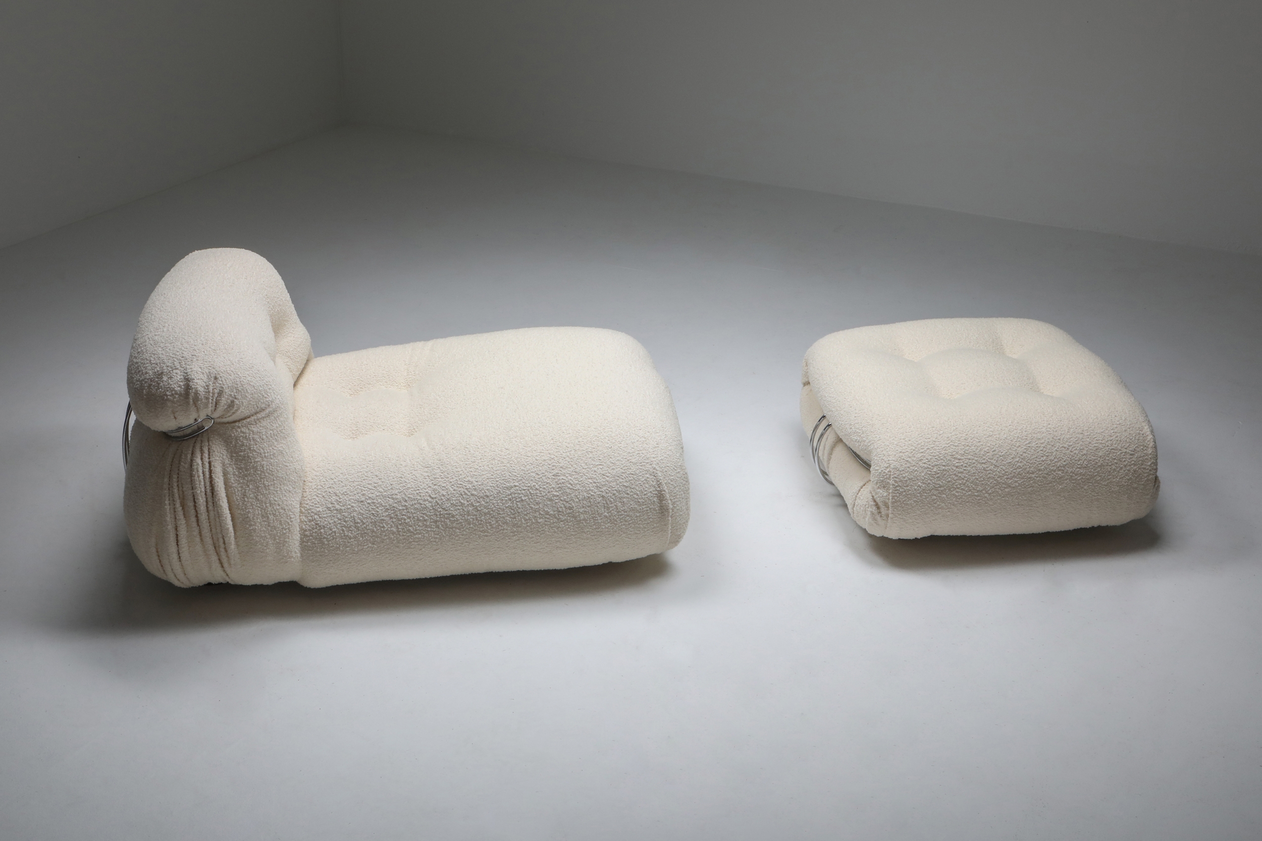Soriana Lounge chair & Ottoman in Bouclé by Afra & Tobia Scarpa - 1969