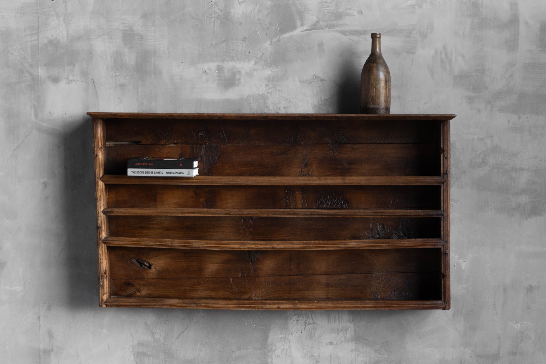 Rustic vernacular wall shelf in solid wood, French provincial craftsmanship, 19th century