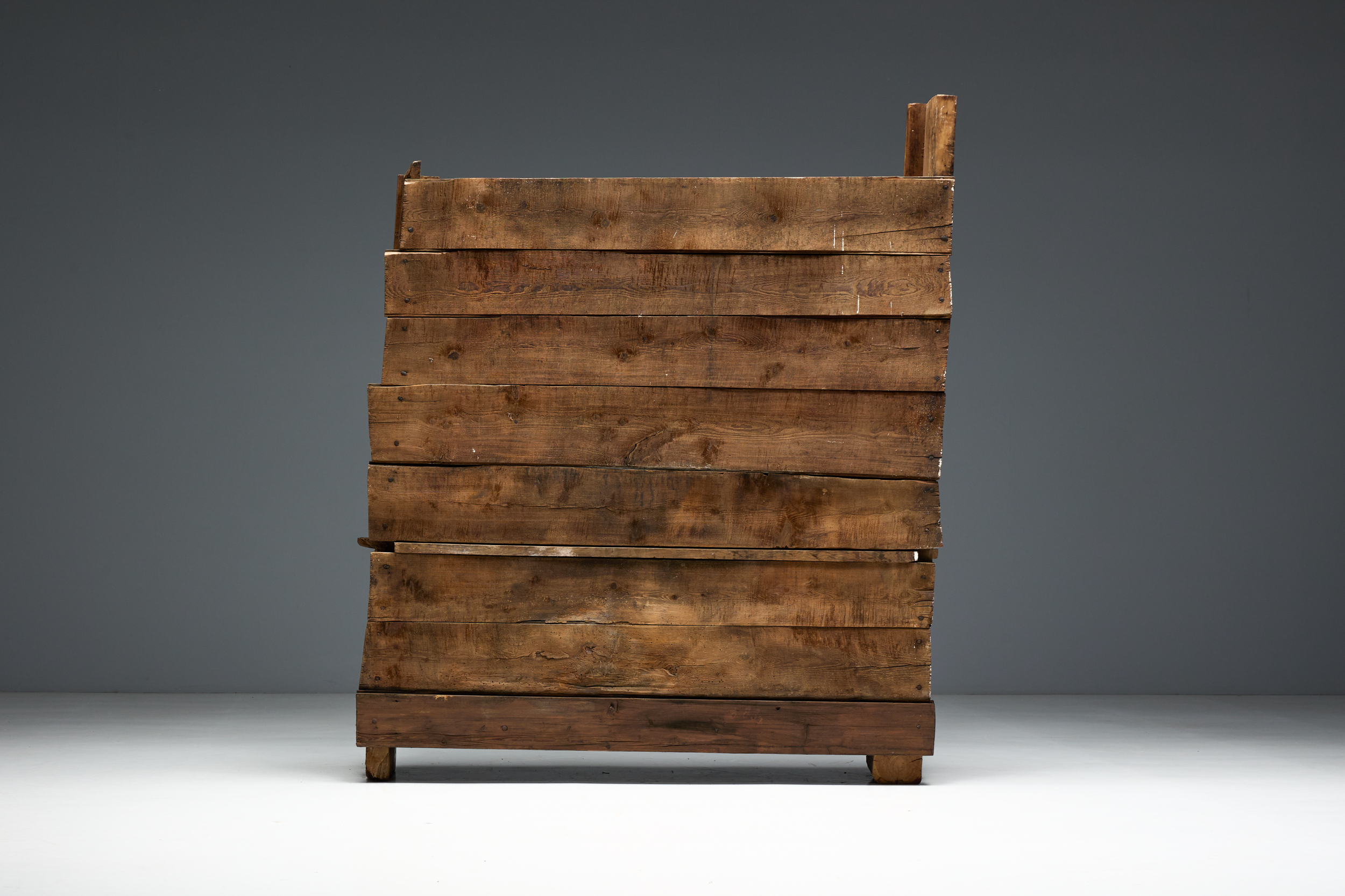 Rustic Art Populaire Pine Dresser, France - 19th Century 