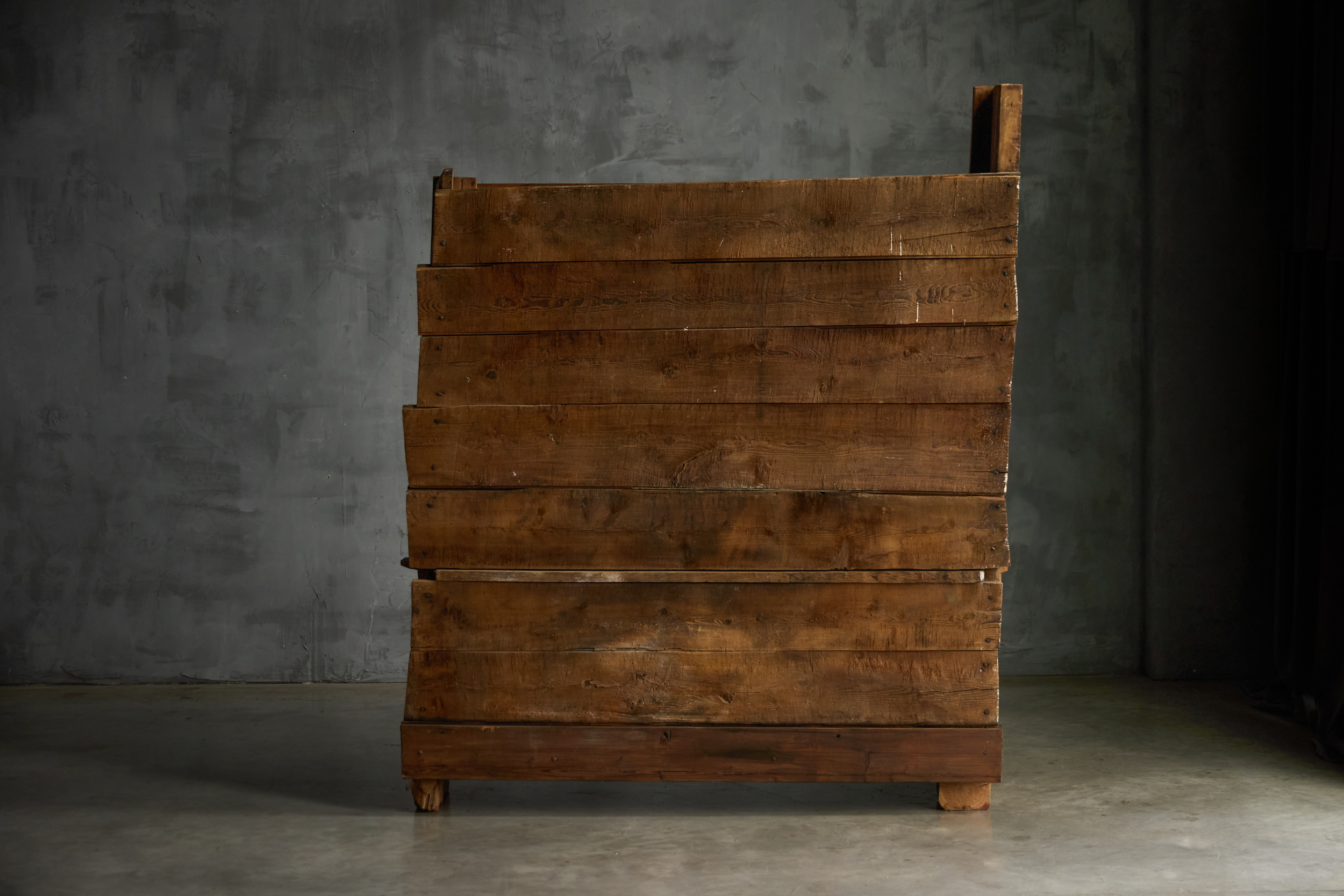 Rustic Art Populaire Pine Dresser, France - 19th Century 