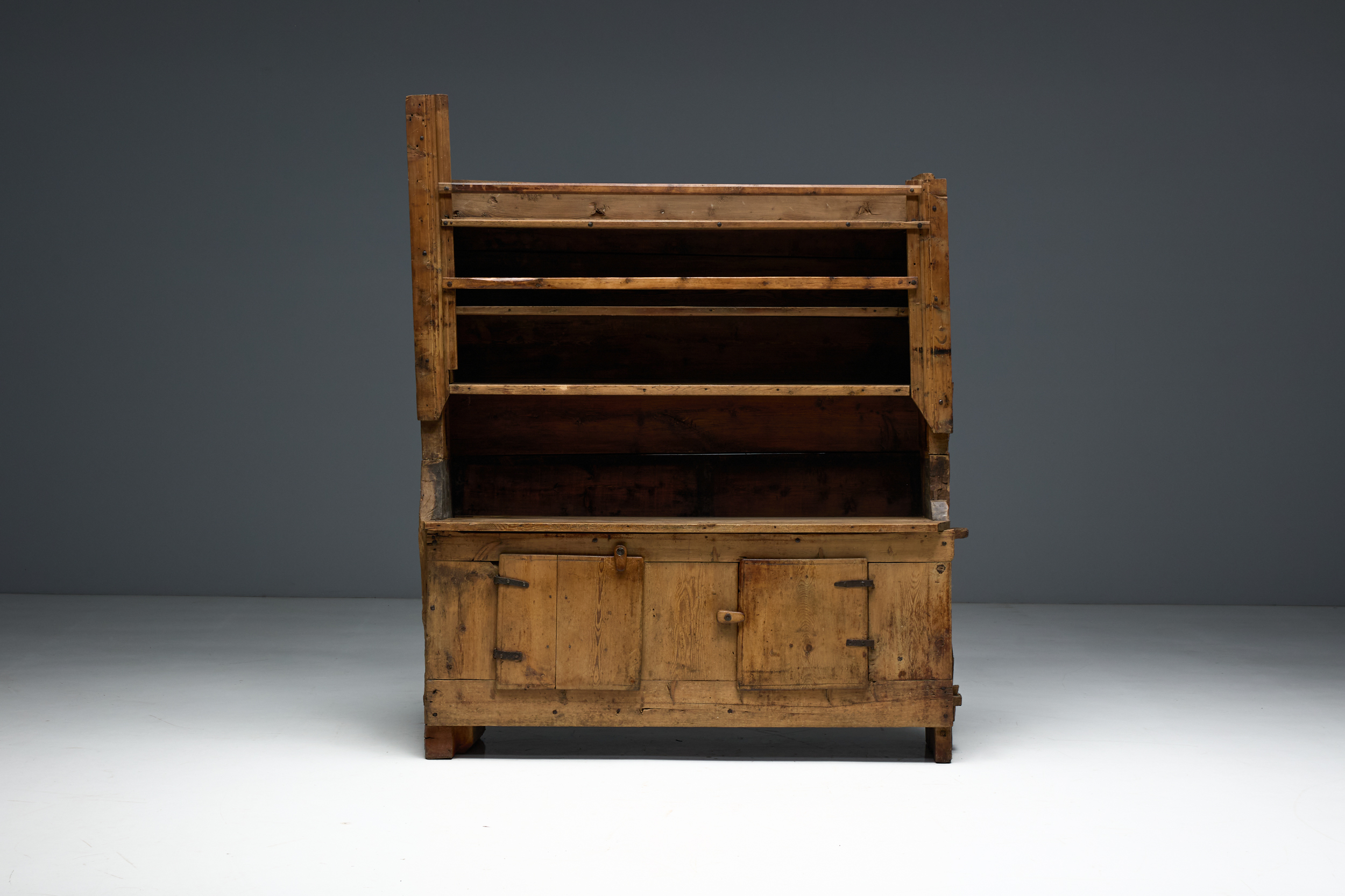 Rustic Art Populaire Pine Dresser, France - 19th Century 