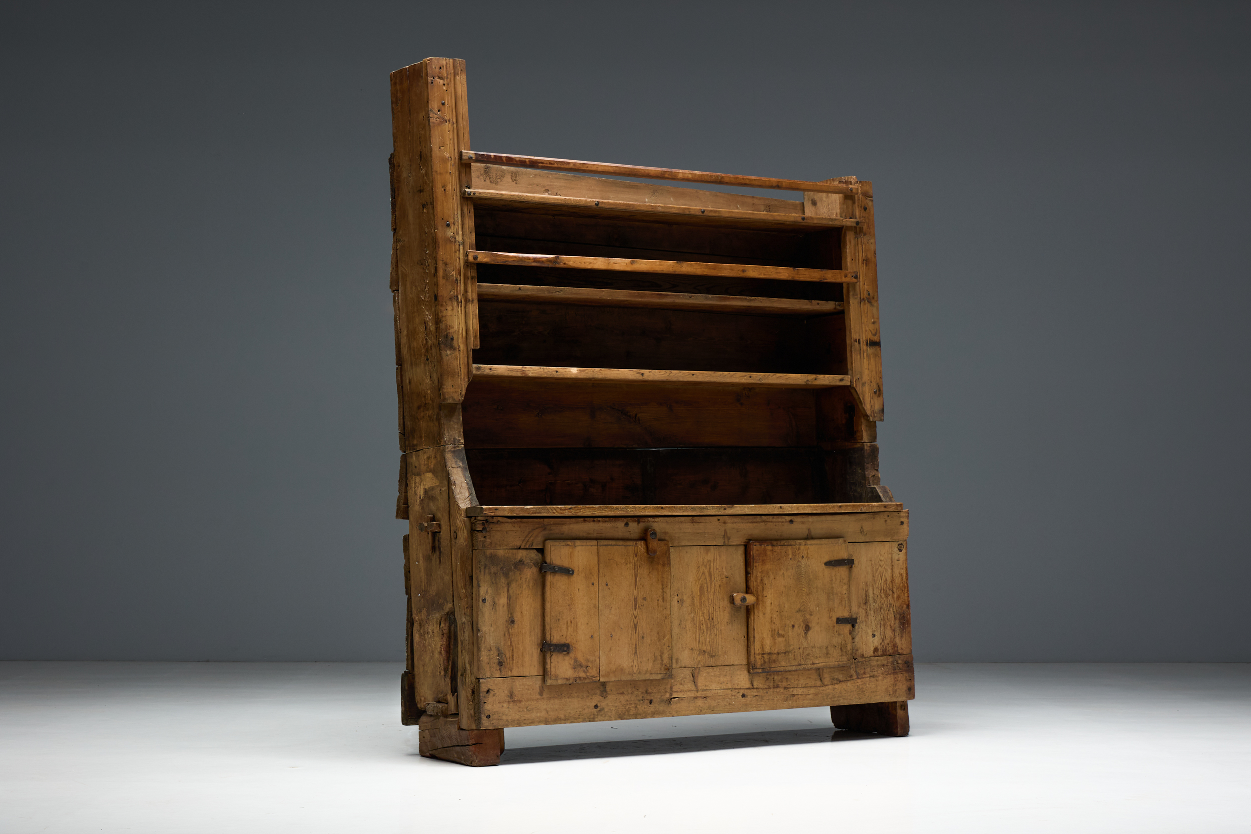 Rustic Art Populaire Pine Dresser, France - 19th Century 