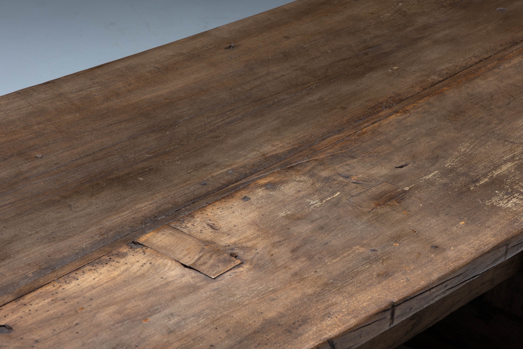 Rustic Travail Populaire Dining Table - Early 20th Century