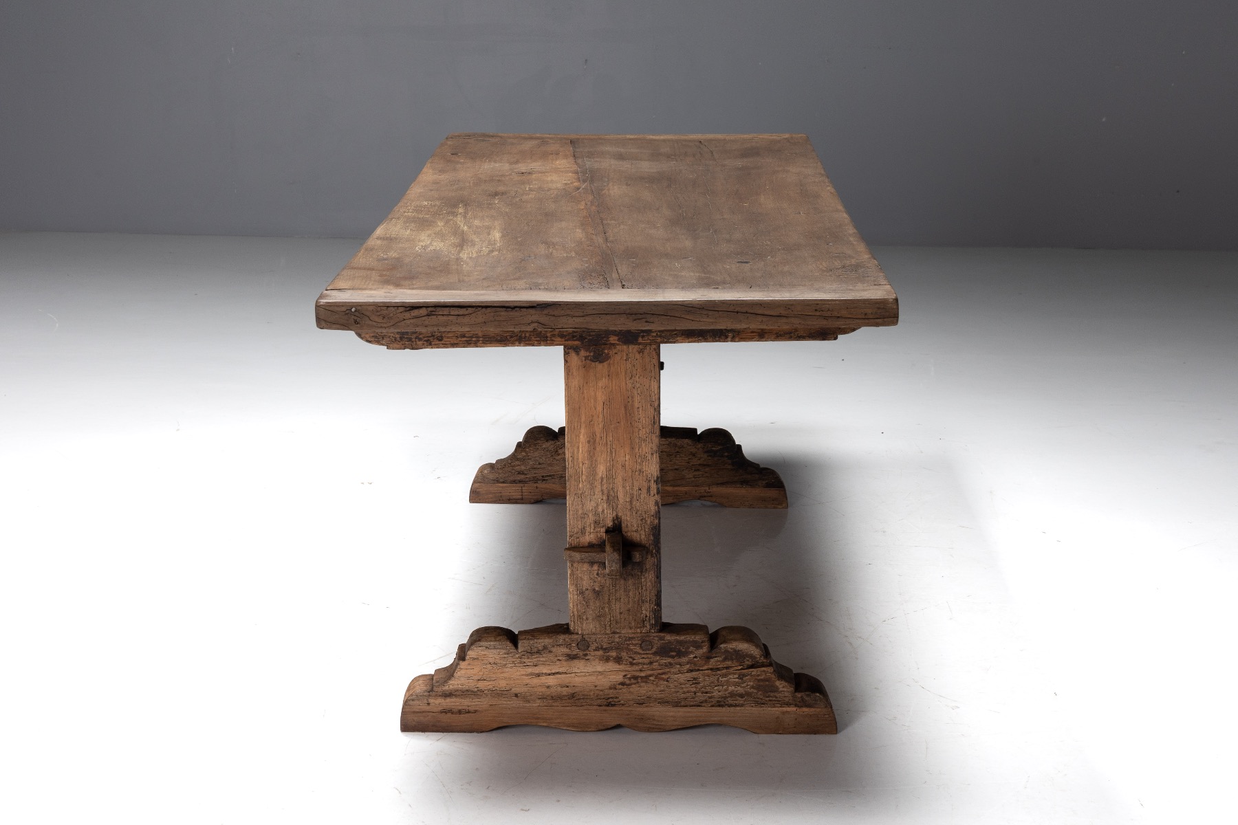 Rustic Travail Populaire Dining Table - Early 20th Century