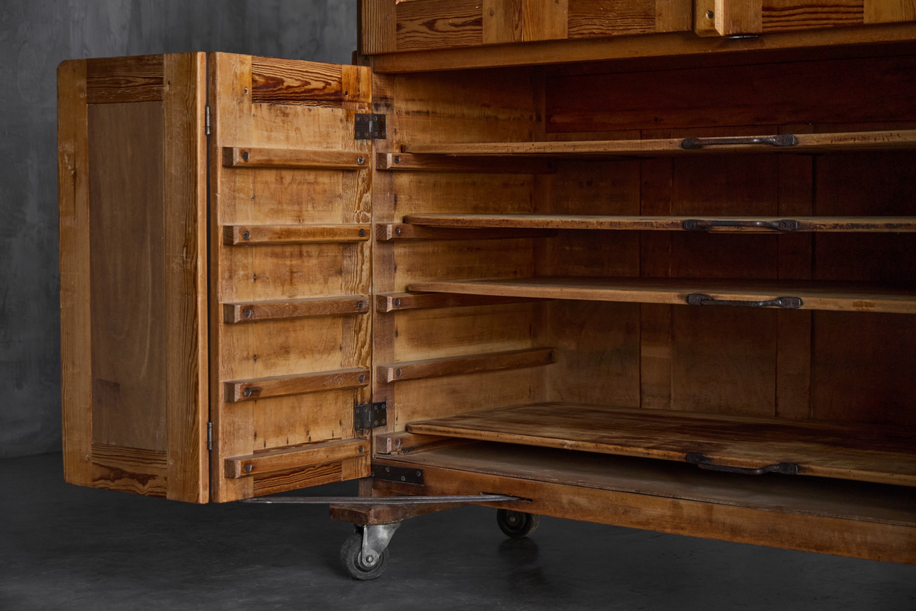 Rustic Oak Bakery Cabinet, Europe – 20th Century