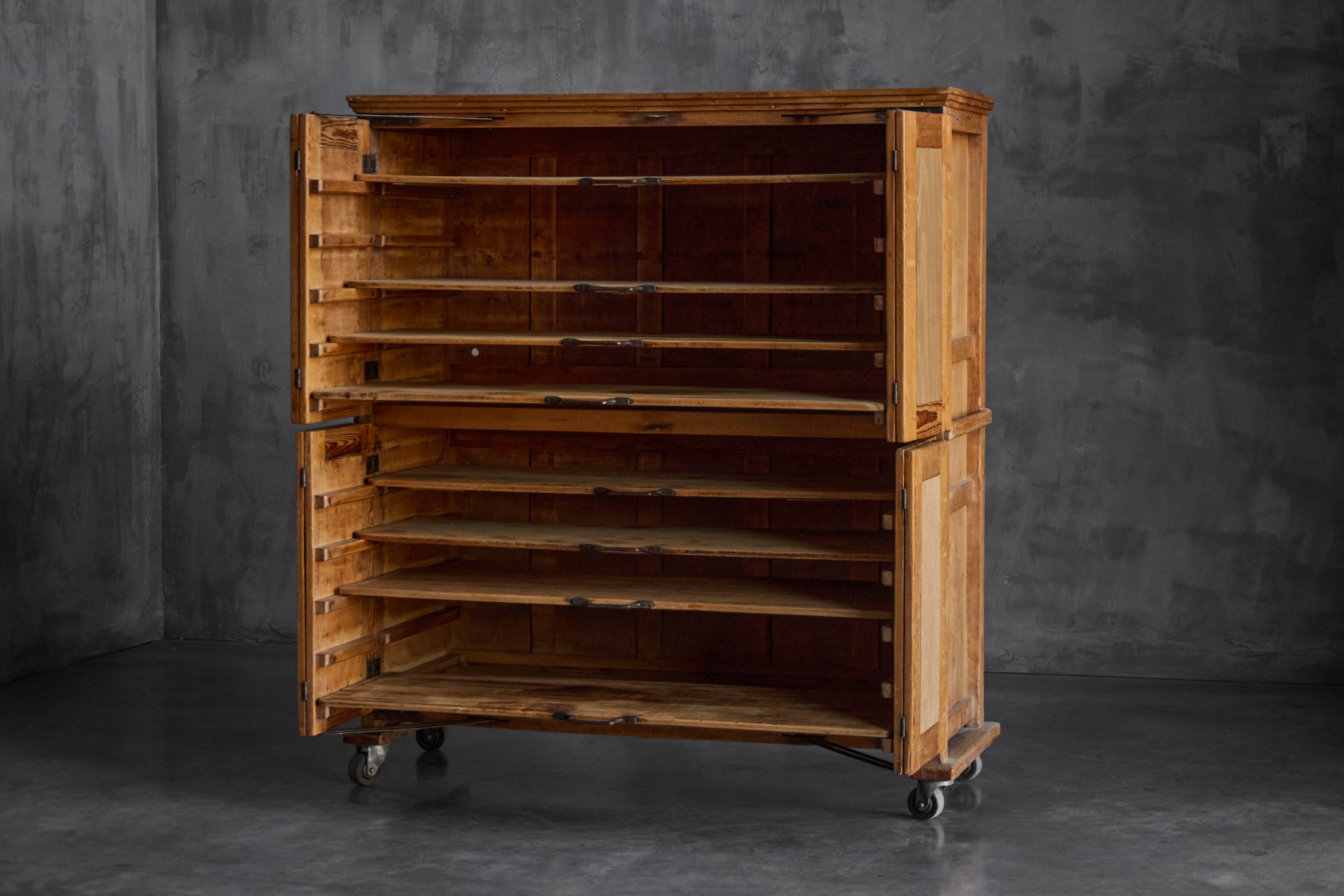 Rustic Oak Bakery Cabinet, Europe – 20th Century
