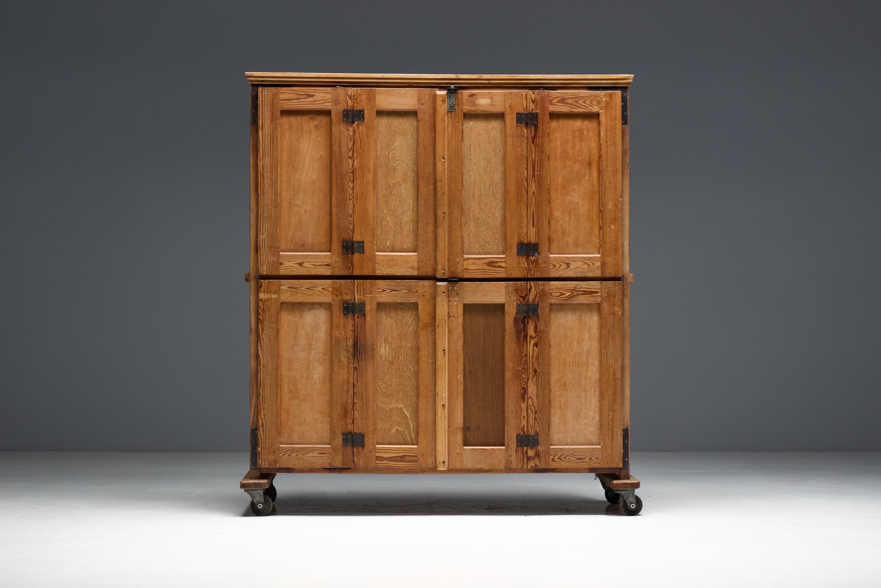 Rustic Oak Bakery Cabinet, Europe – 20th Century
